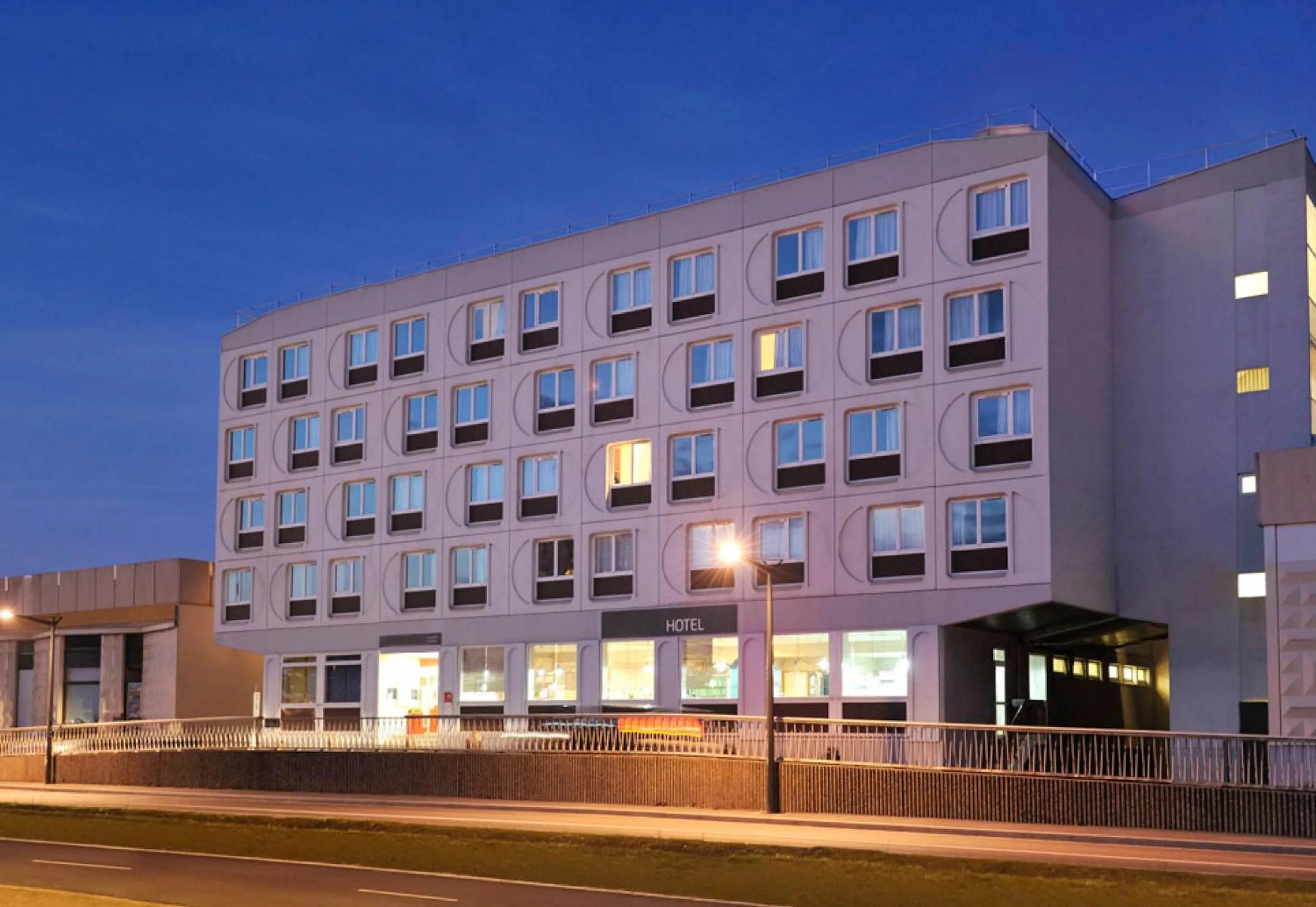 Property building in B&B HOTEL Boulogne-sur-Mer Centre Les Ports