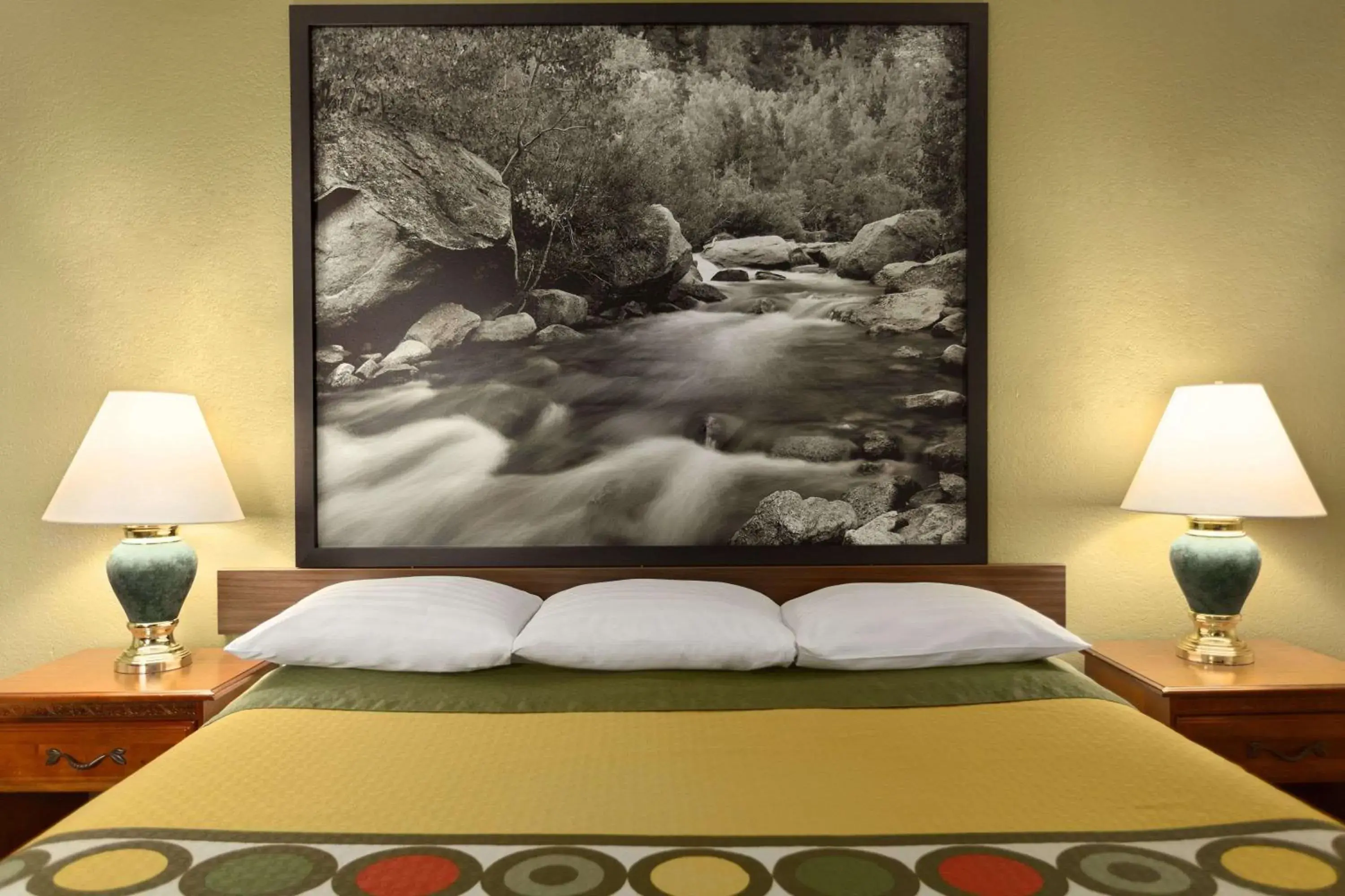 King Room - Non-Smoking in Super 8 by Wyndham Ridgecrest King Room - Non-Smoking in Super 8 by Wyndham Ridgecrest