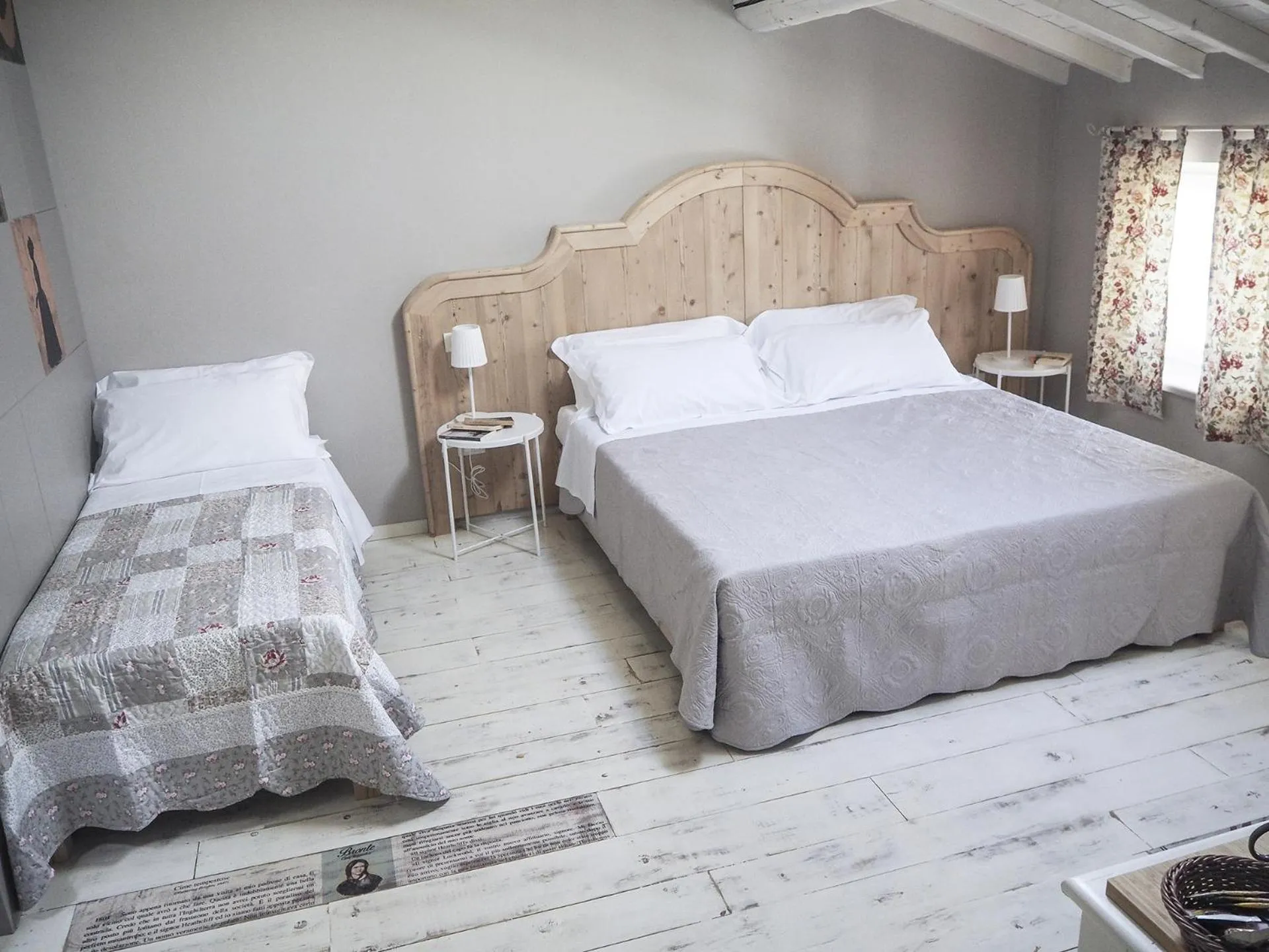 Photo of the whole room, Bed in B&B Antique Maison