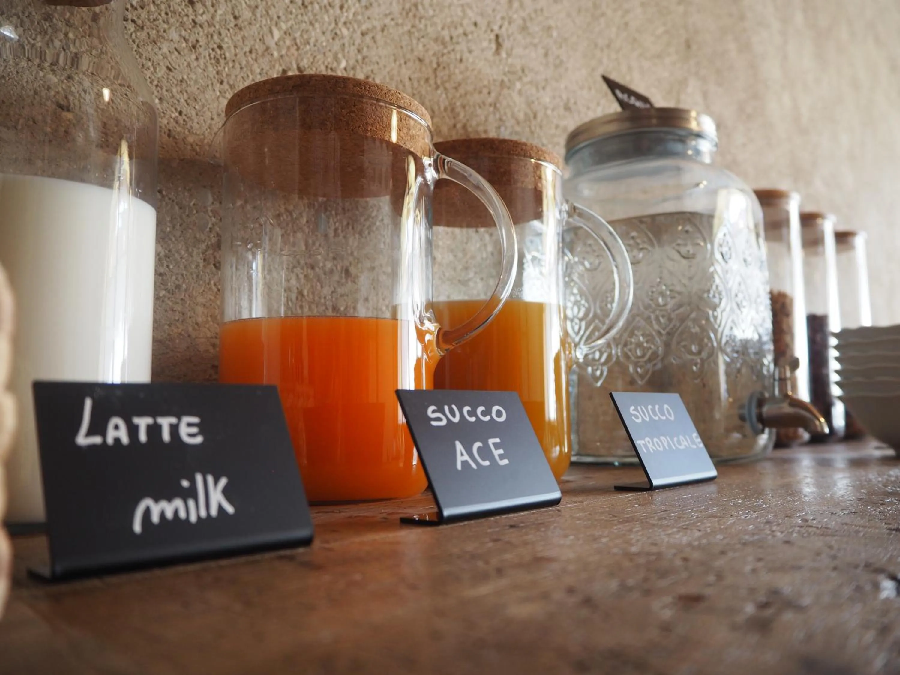 Coffee/tea facilities in B&B Antique Maison