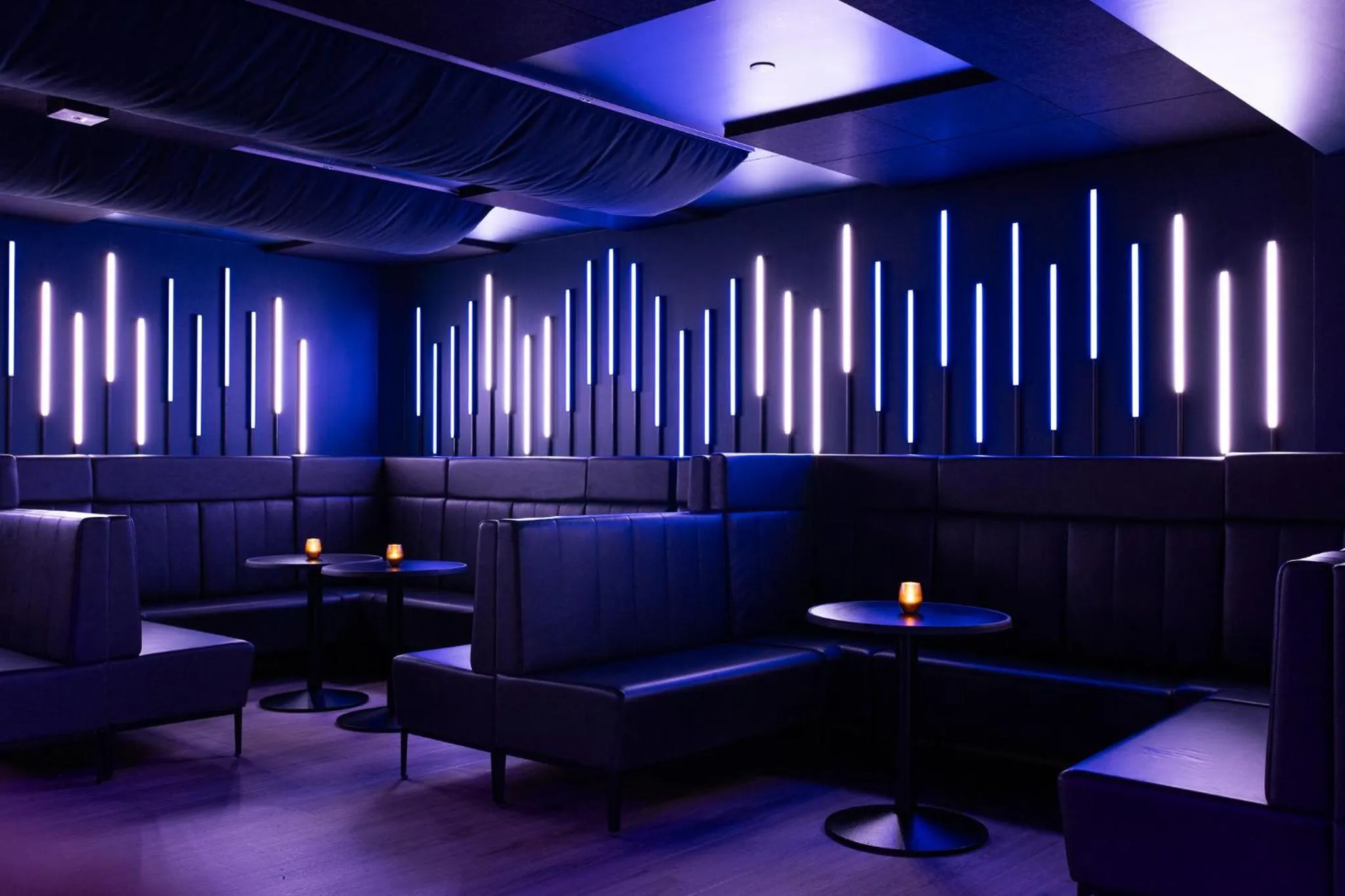 Nightclub / DJ in Canyon Hotell