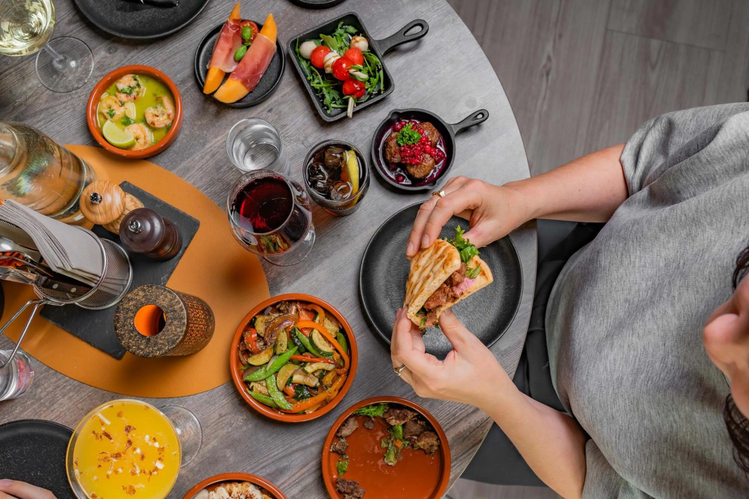 Restaurant/places to eat in Canyon Hotell