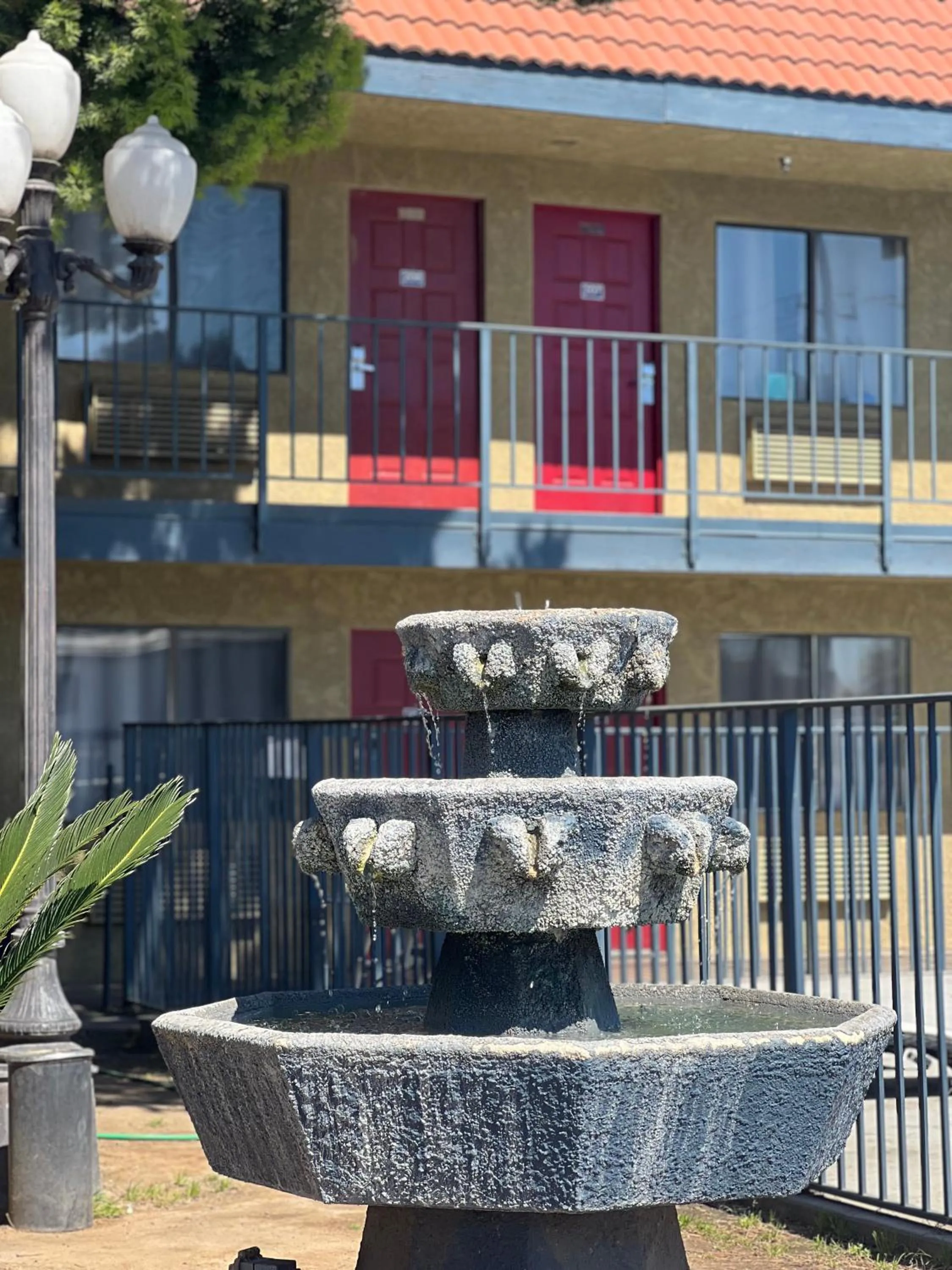 Decorative detail in Fresno Inn