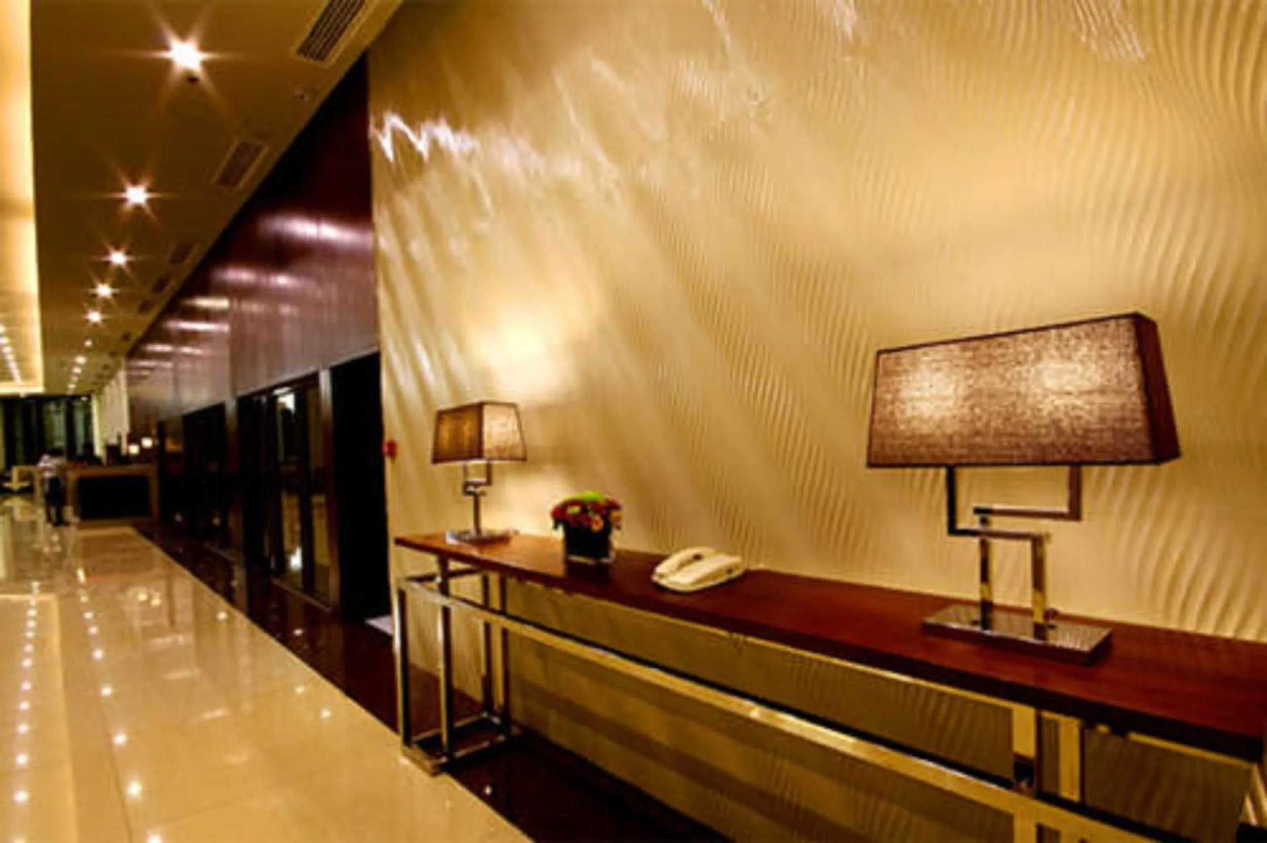 Lobby or reception in Mandarin Plaza Hotel