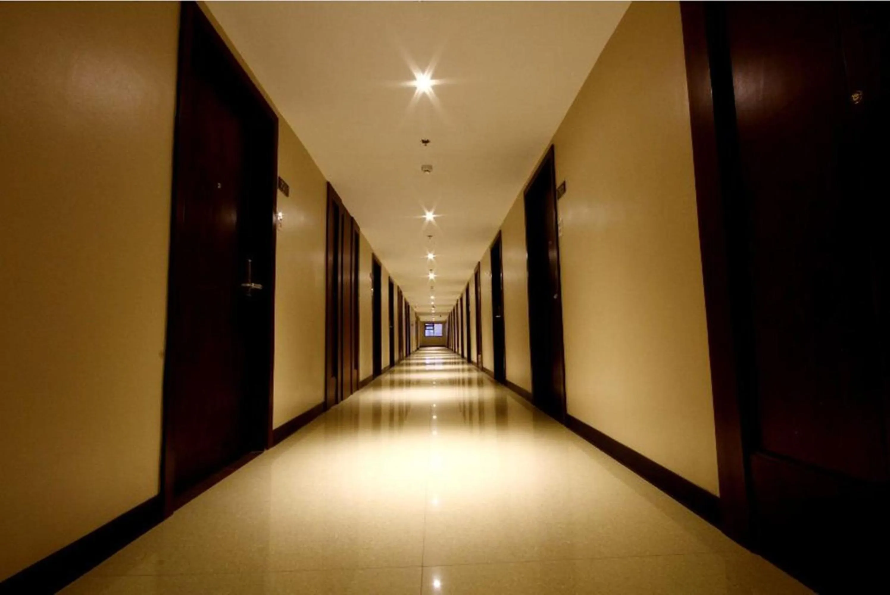 Area and facilities in Mandarin Plaza Hotel