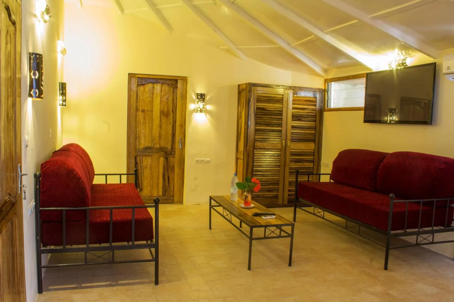 Photo of the whole room in Diamarek Hotel Sur La Plage