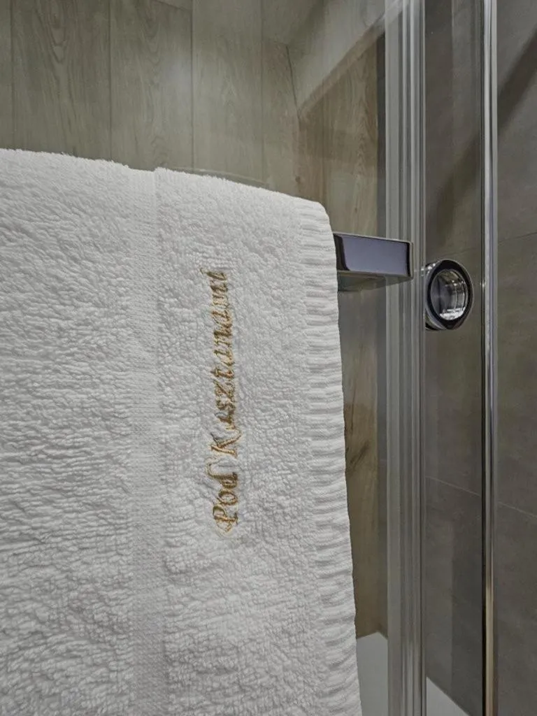 Restauracja i Noclegi Pod Kasztanami