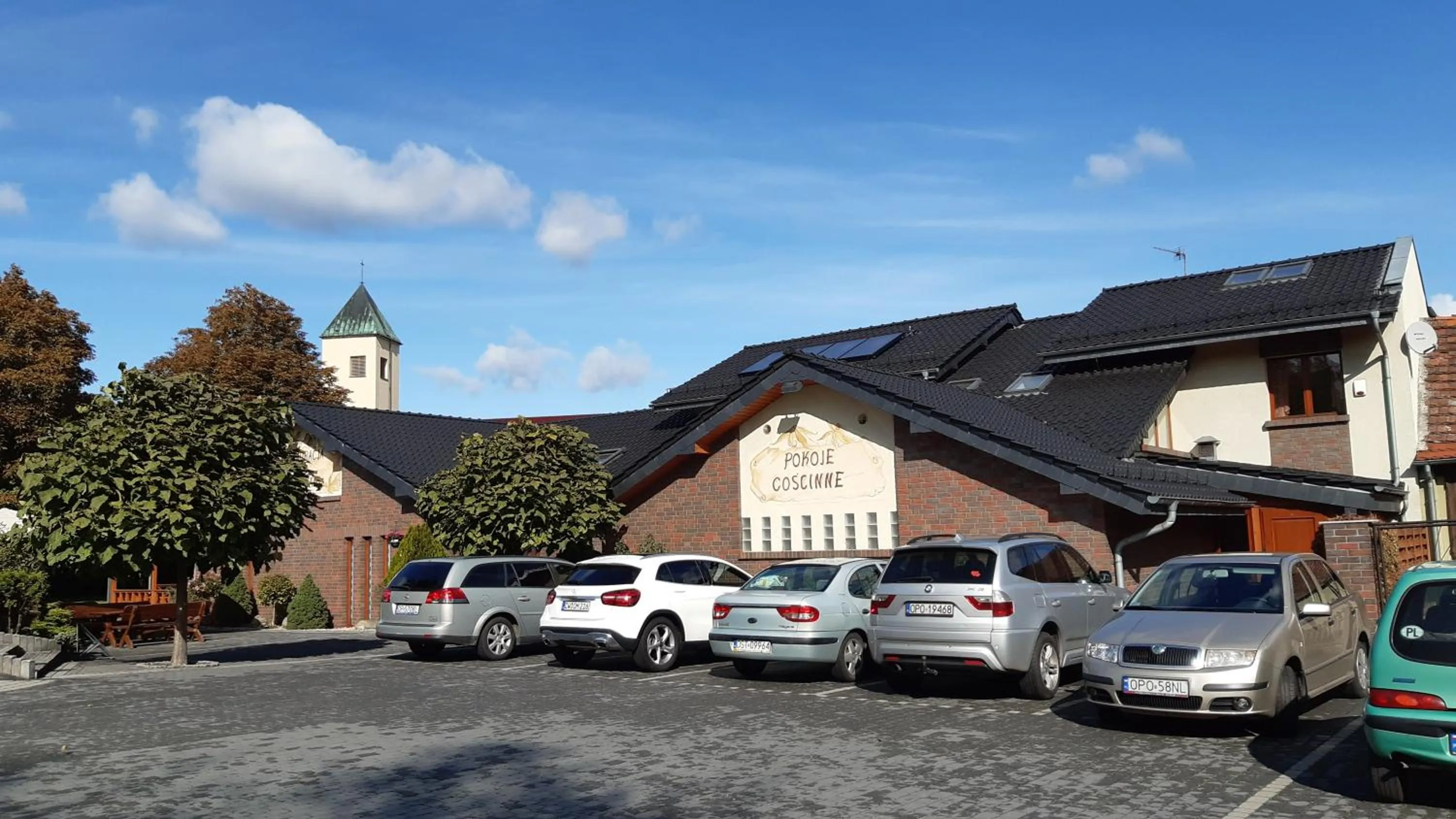 Restauracja i Noclegi Pod Kasztanami