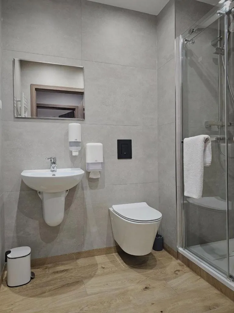 Restauracja i Noclegi Pod Kasztanami