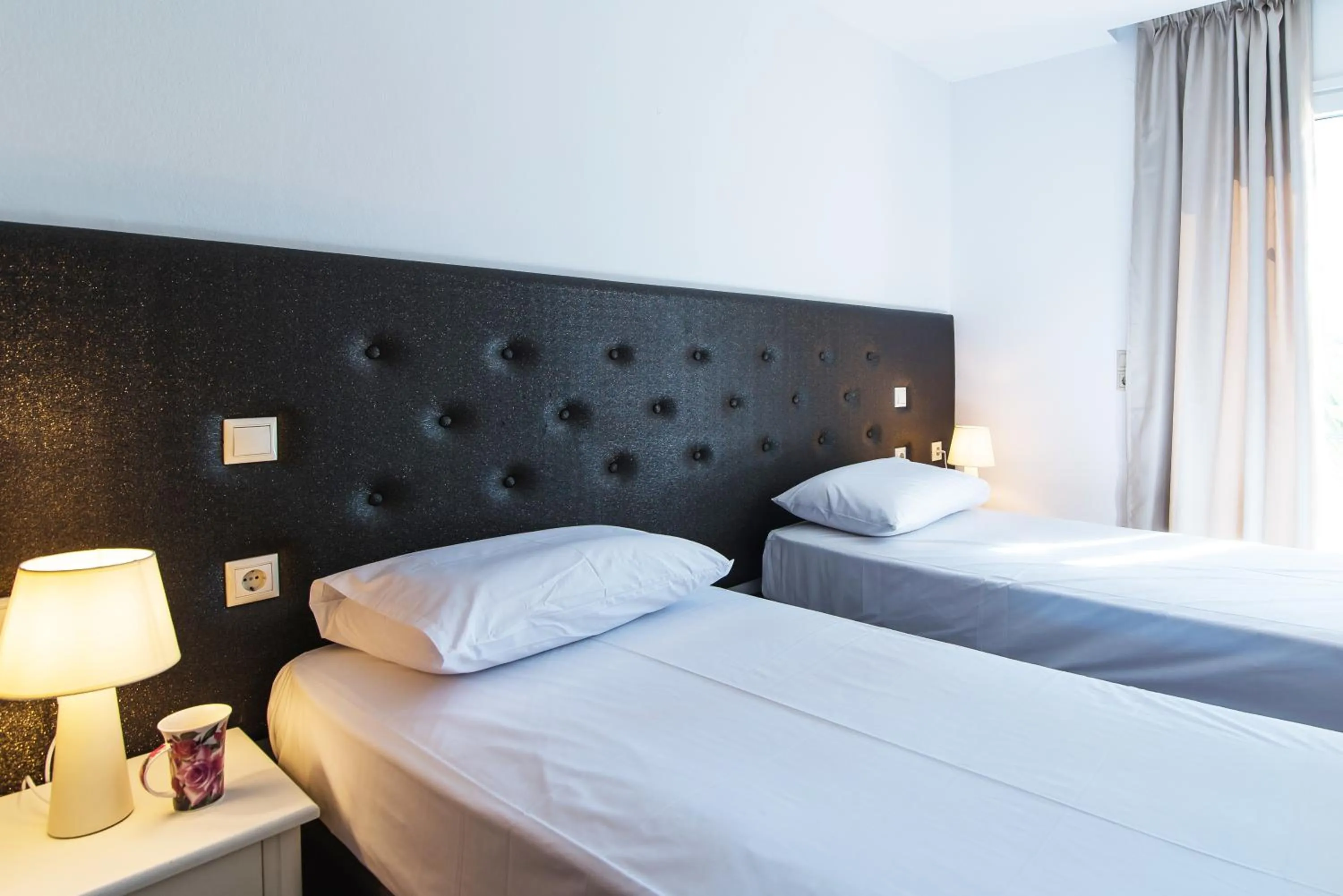 Bedroom, Bed in Real Palace