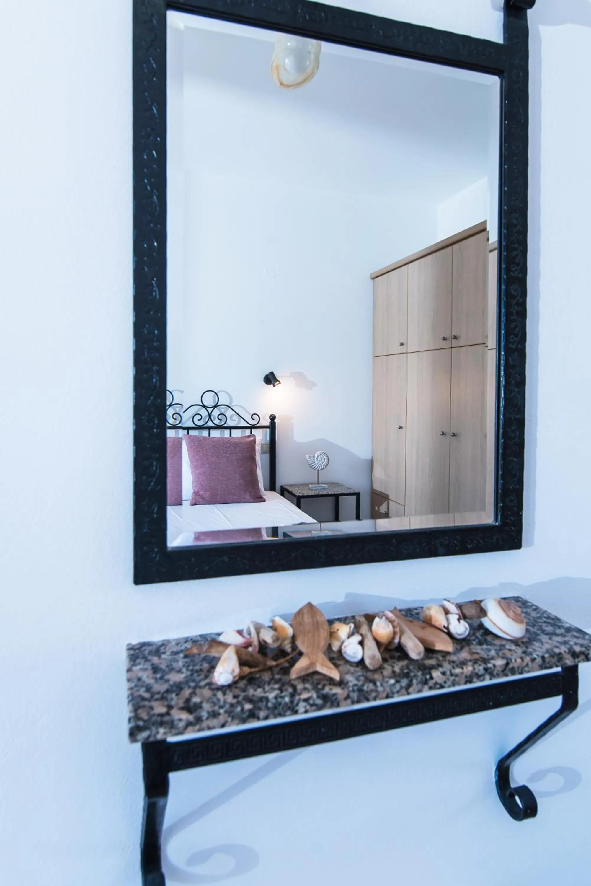 Text overlay in Real Palace