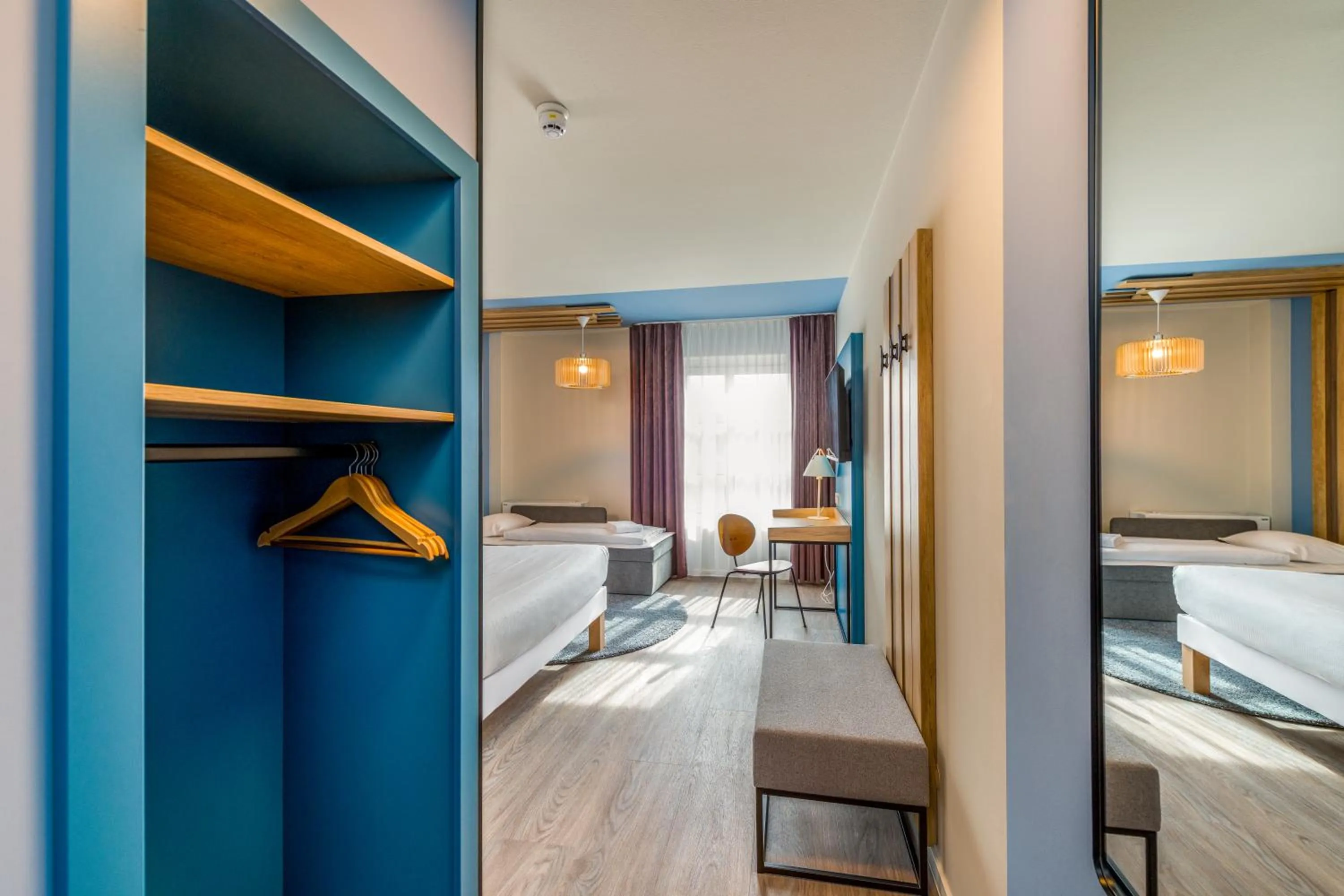 Photo of the whole room, Bed in Ibis Styles Regensburg