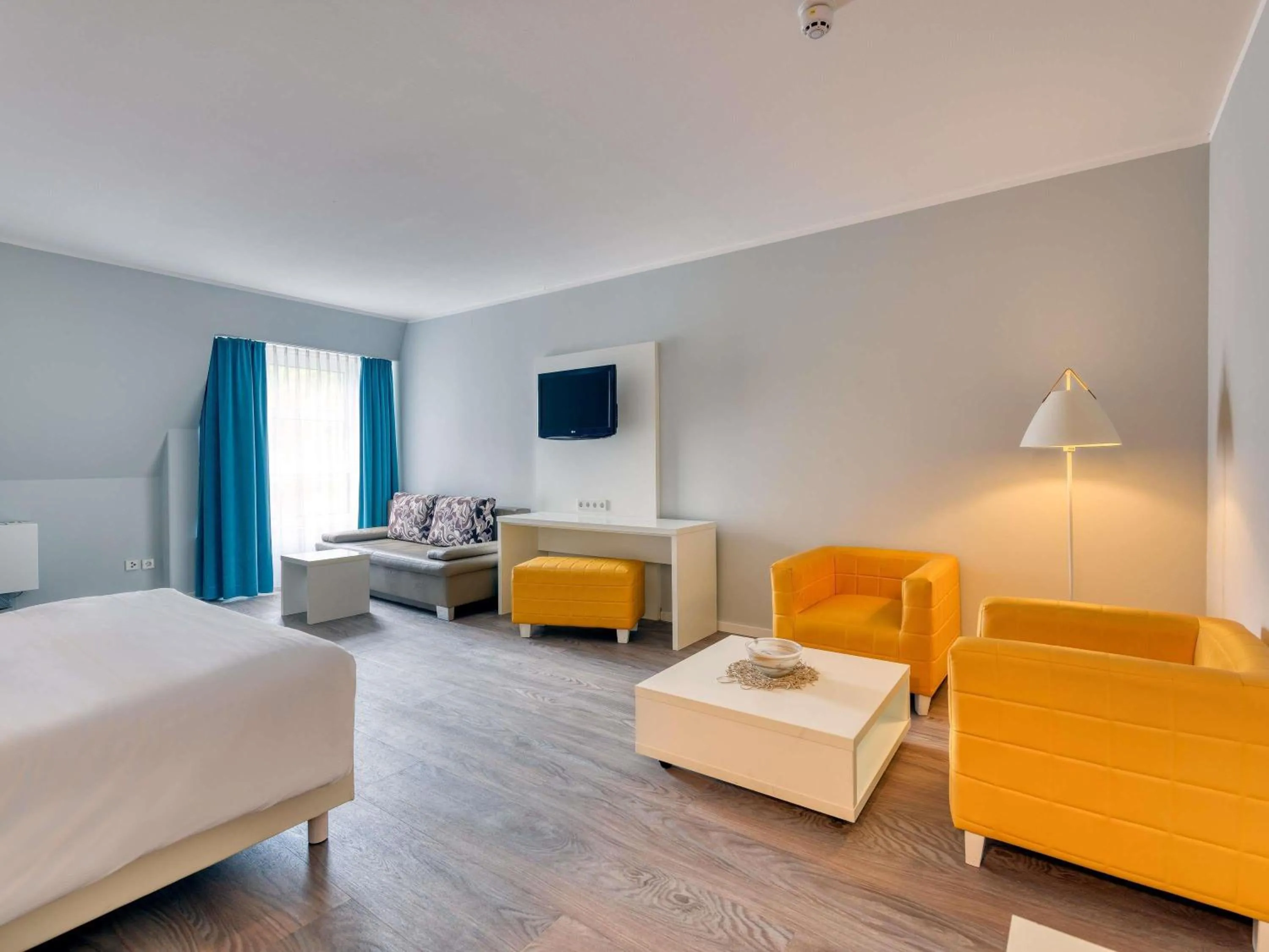 Bedroom, Bed in Ibis Styles Regensburg