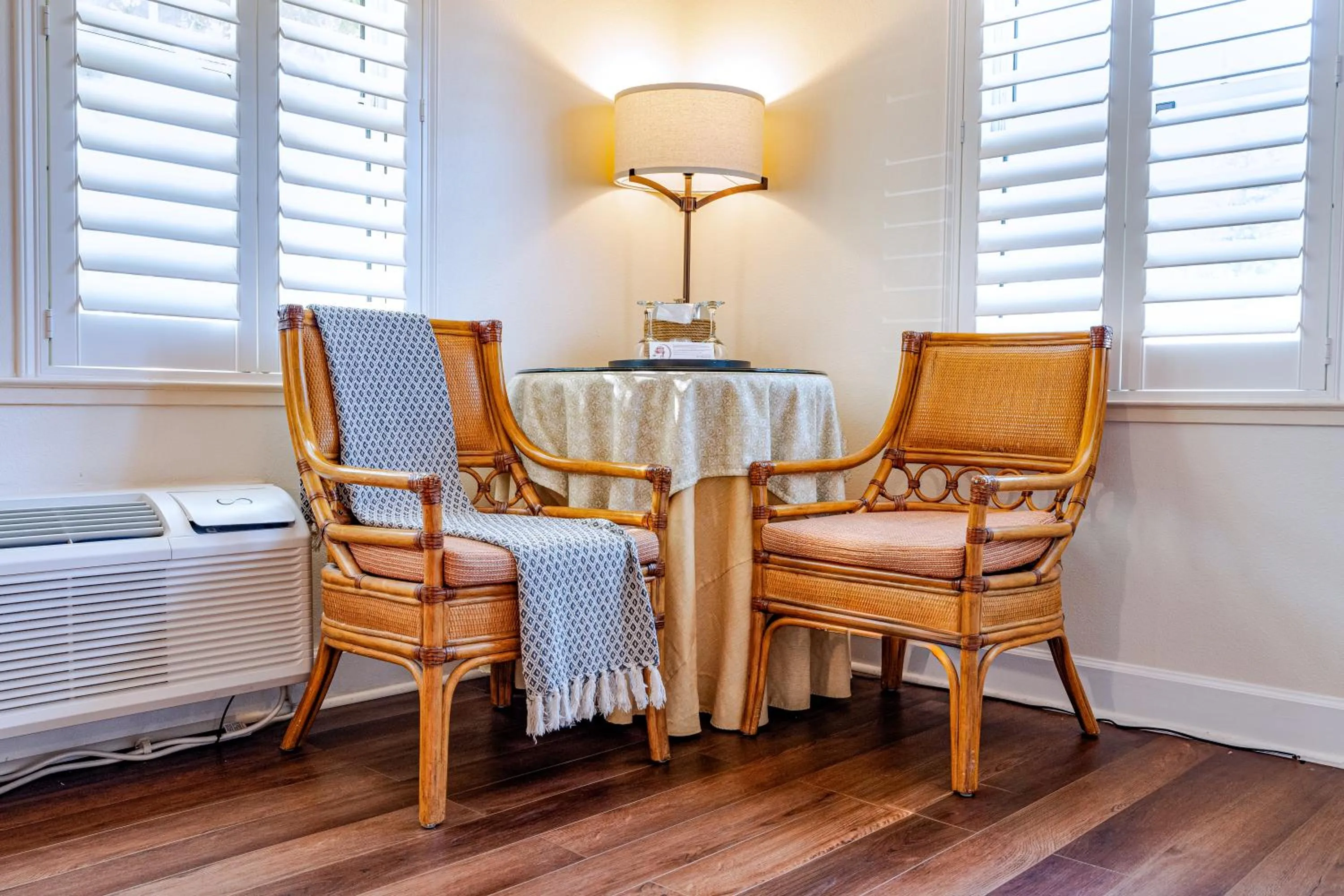 Seating area in Elm House Inn