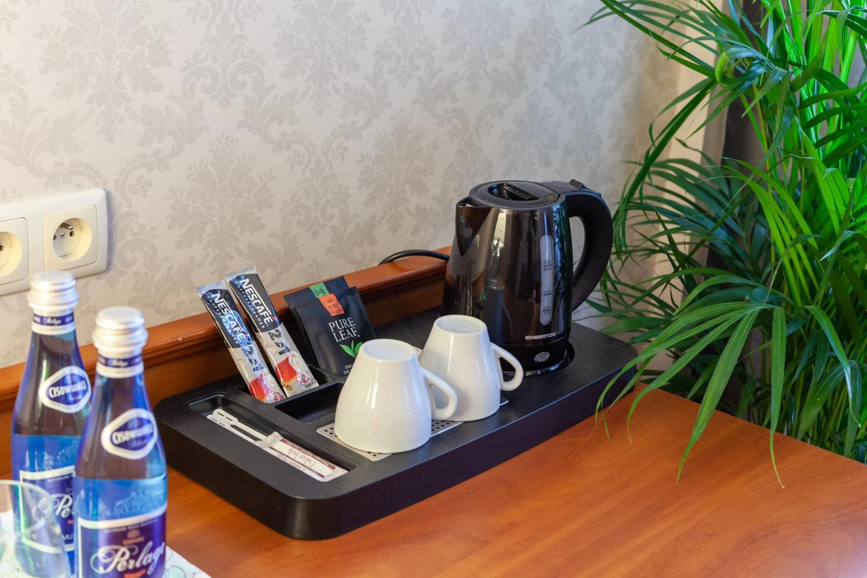 Coffee/tea facilities in Eurohotel Swarzędz
