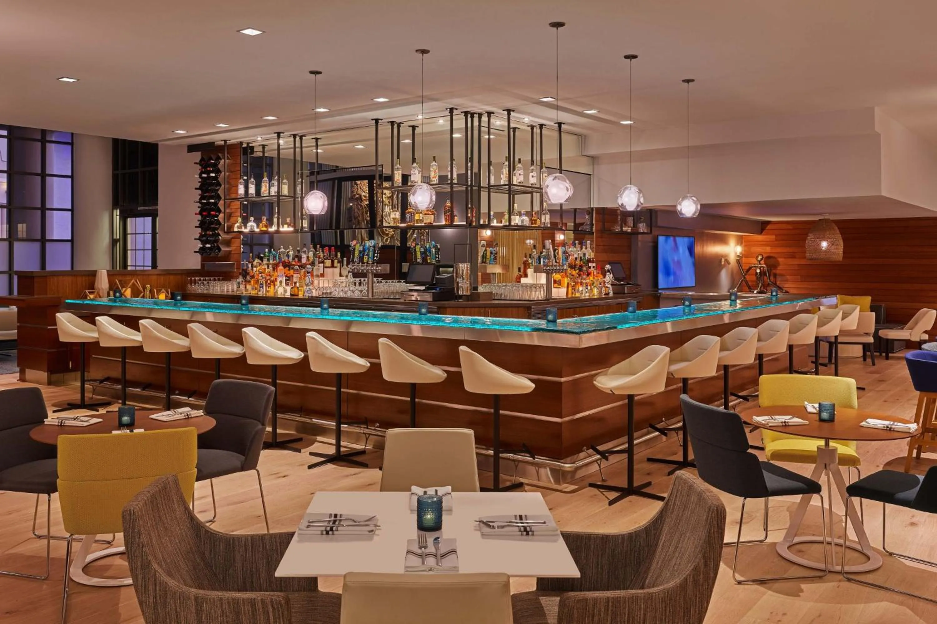 Lounge or bar in The Westin San Diego Gaslamp Quarter