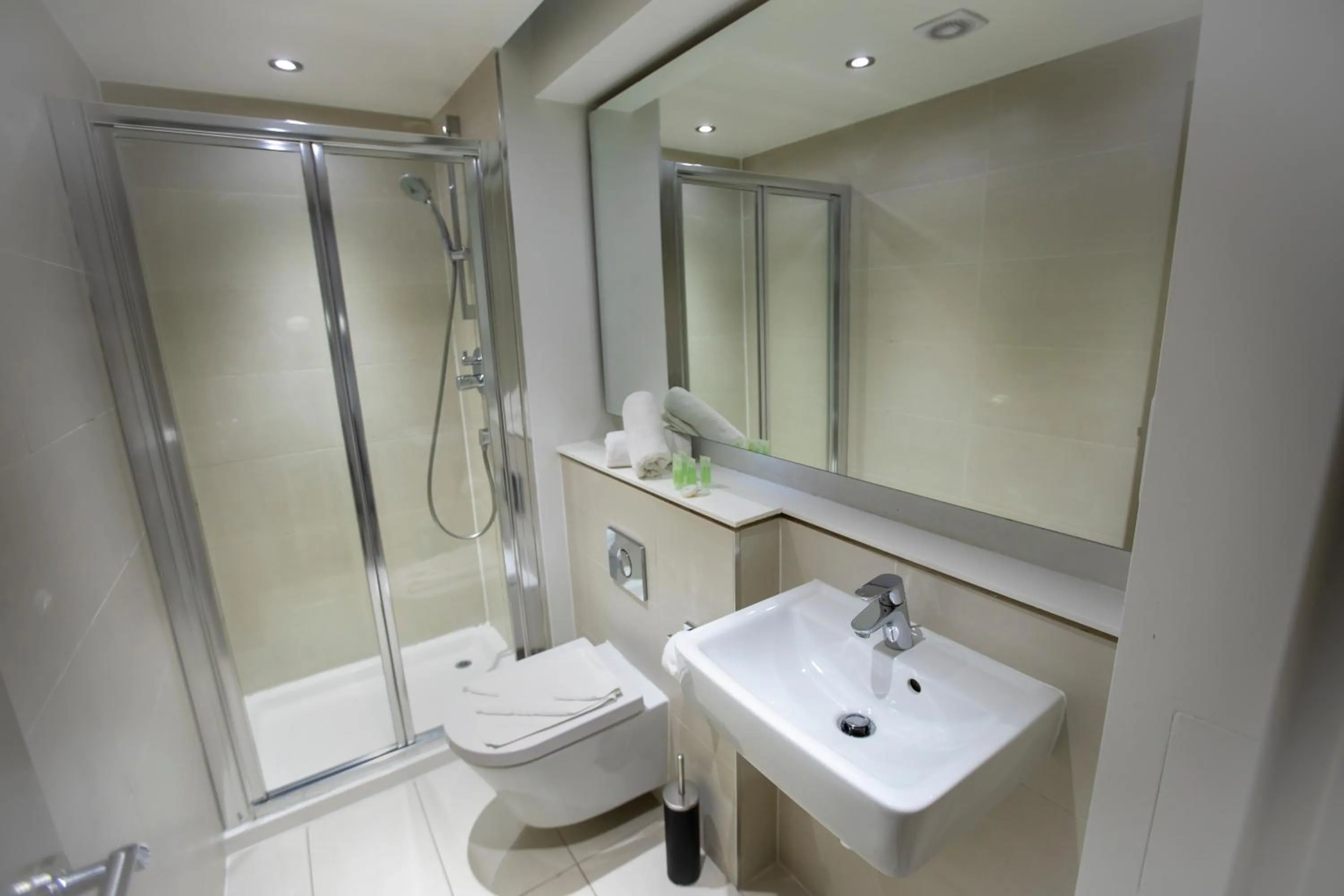 Bathroom in Arch Hotel