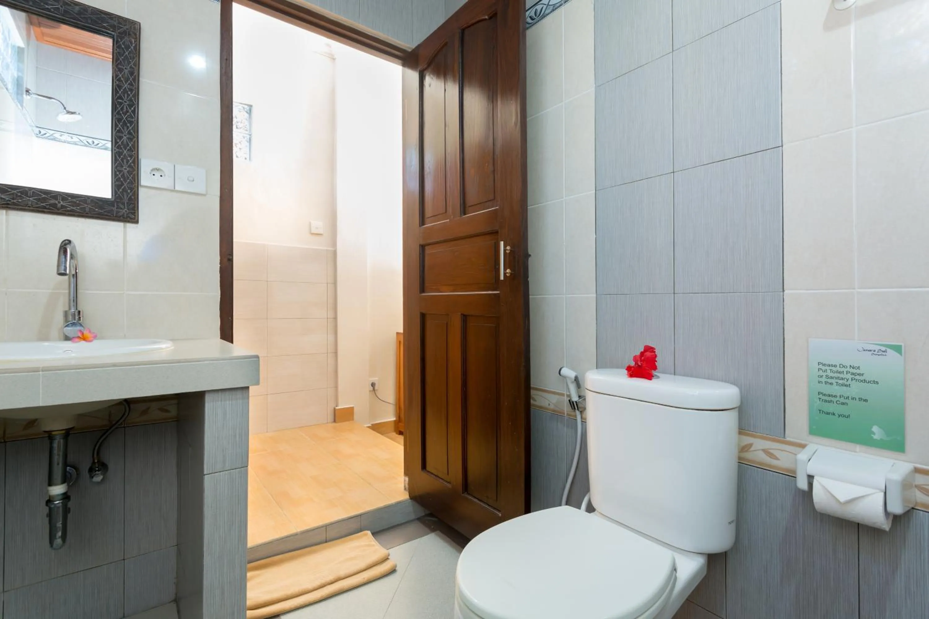 Toilet in Wenara Bali Bungalows