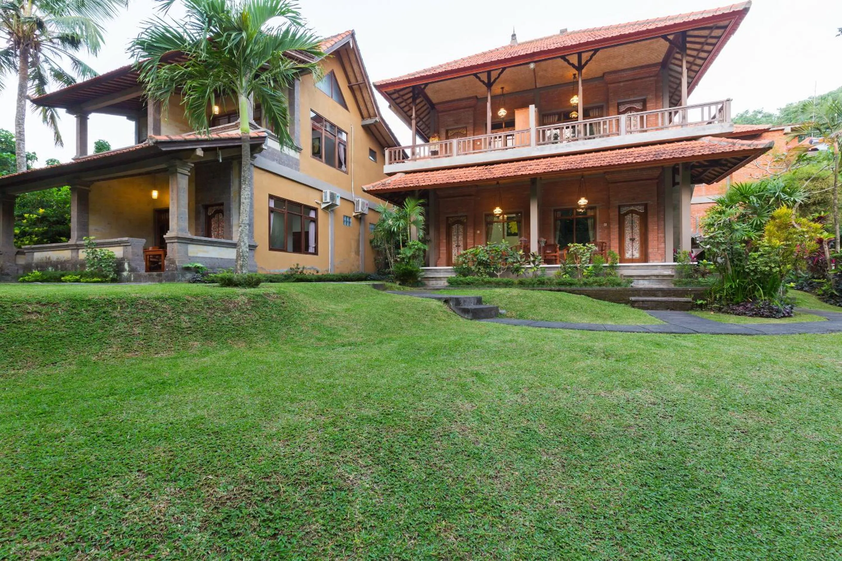 Garden in Wenara Bali Bungalows