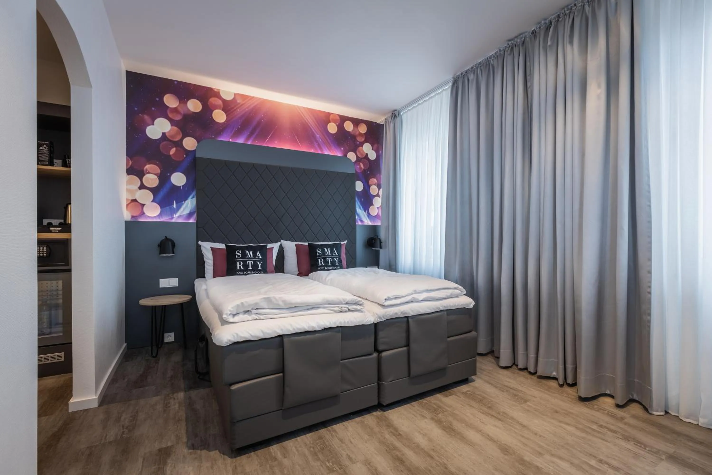 Bed in SMARTY Hotel Euler Homburg, Saar - KONTAKTLOSER SELF CHECK-IN