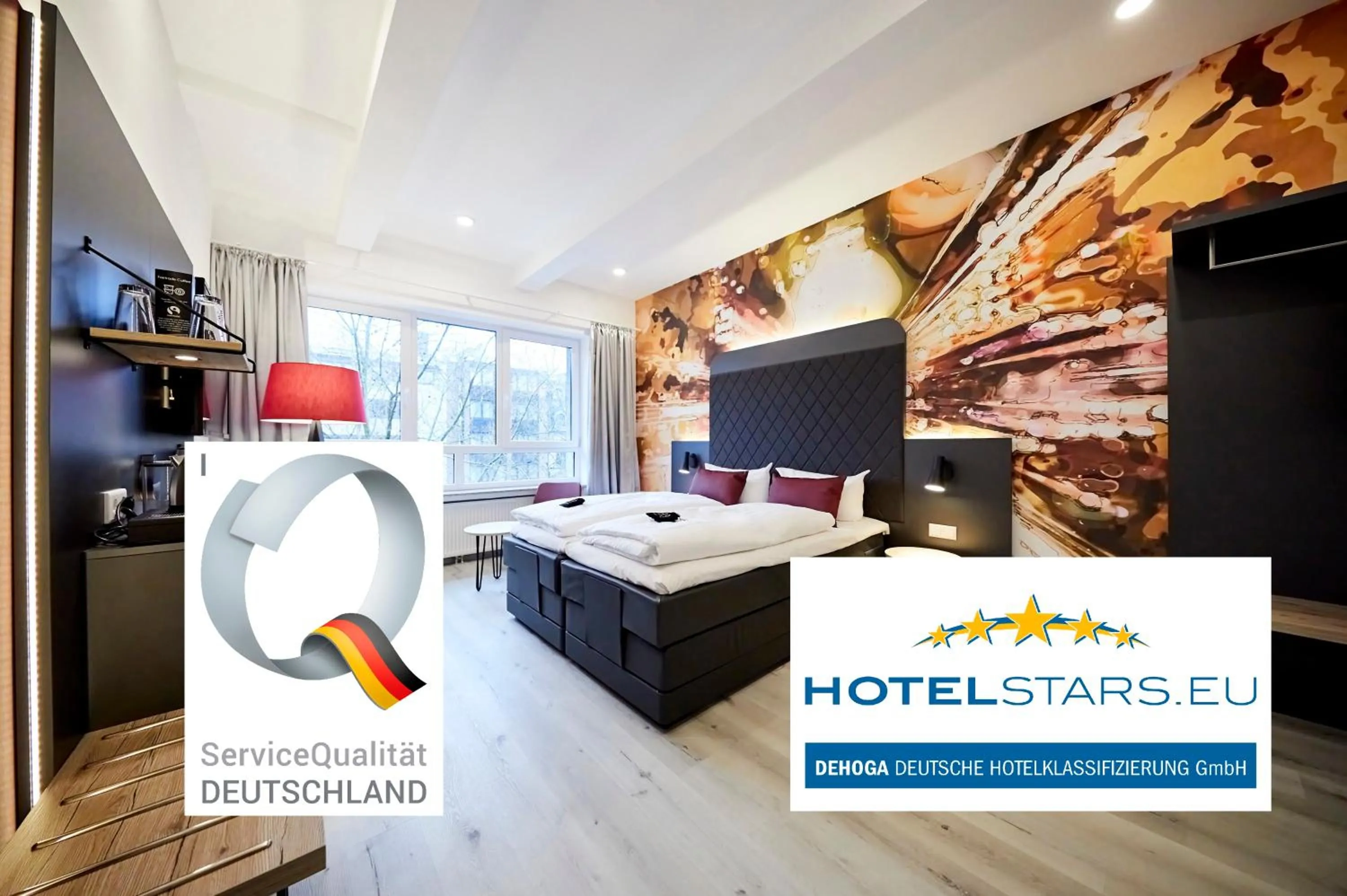 Photo of the whole room, Bed in SMARTY Hotel Euler Homburg, Saar - KONTAKTLOSER SELF CHECK-IN