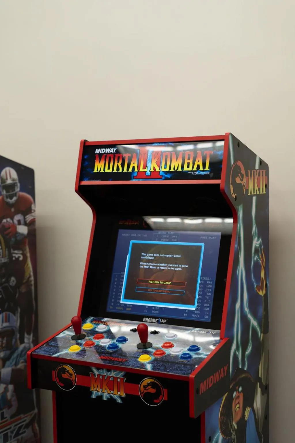 Game Room in Waikiki Resort Hotel