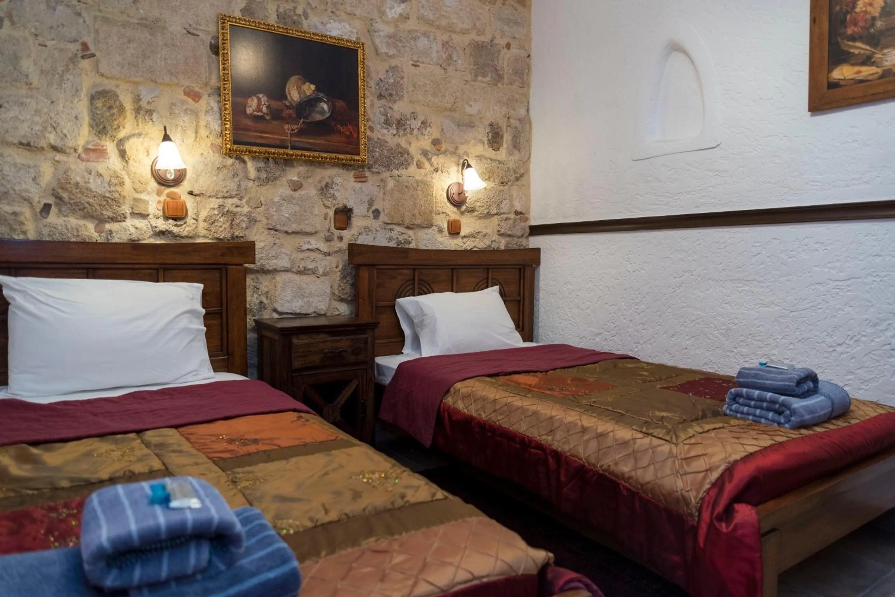 Photo of the whole room, Bed in Spot Hotel