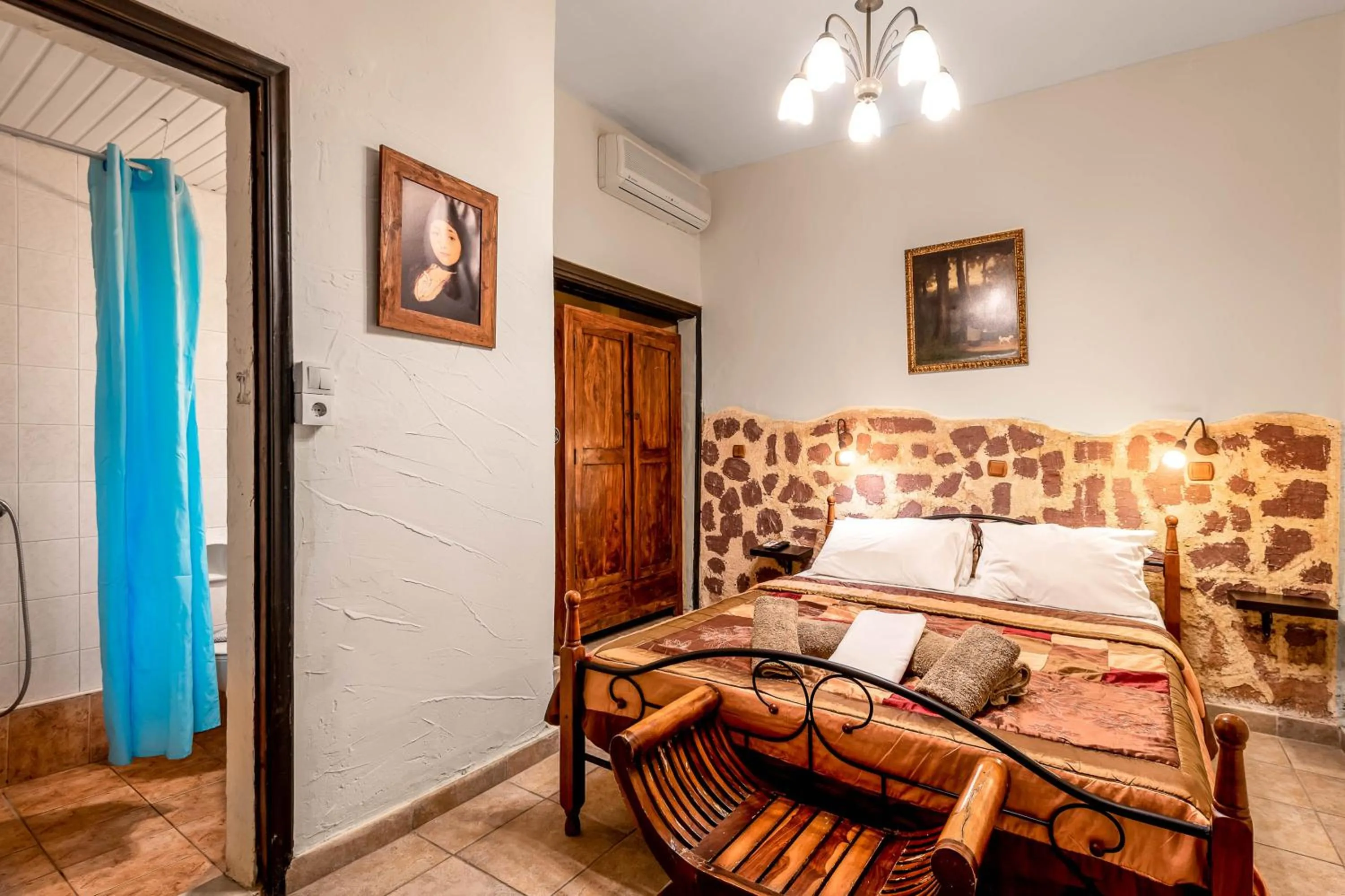 Bedroom, Bed in Spot Hotel