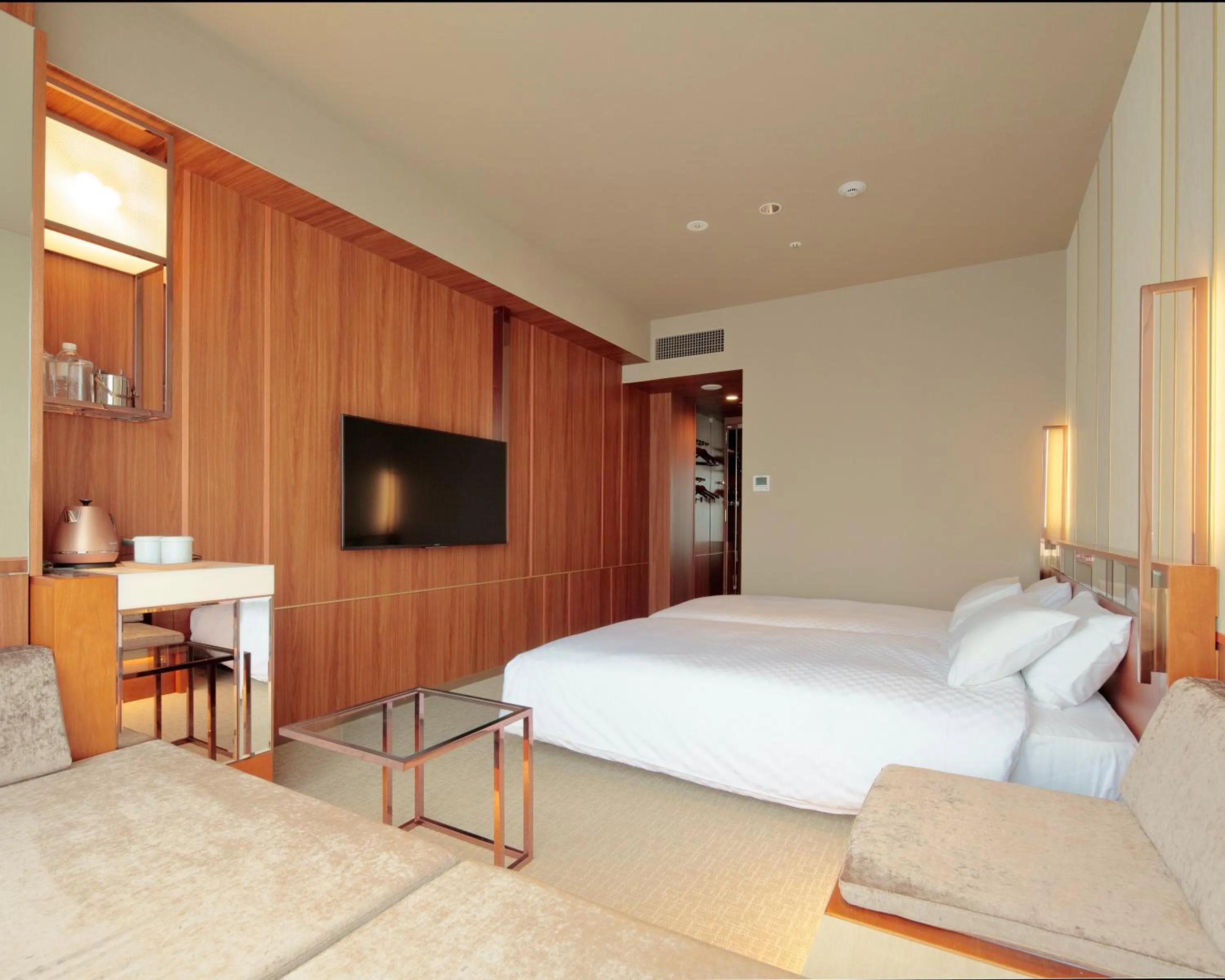 Bedroom, Bed in Candeo Hotels Nagasaki Shinchi Chinatown