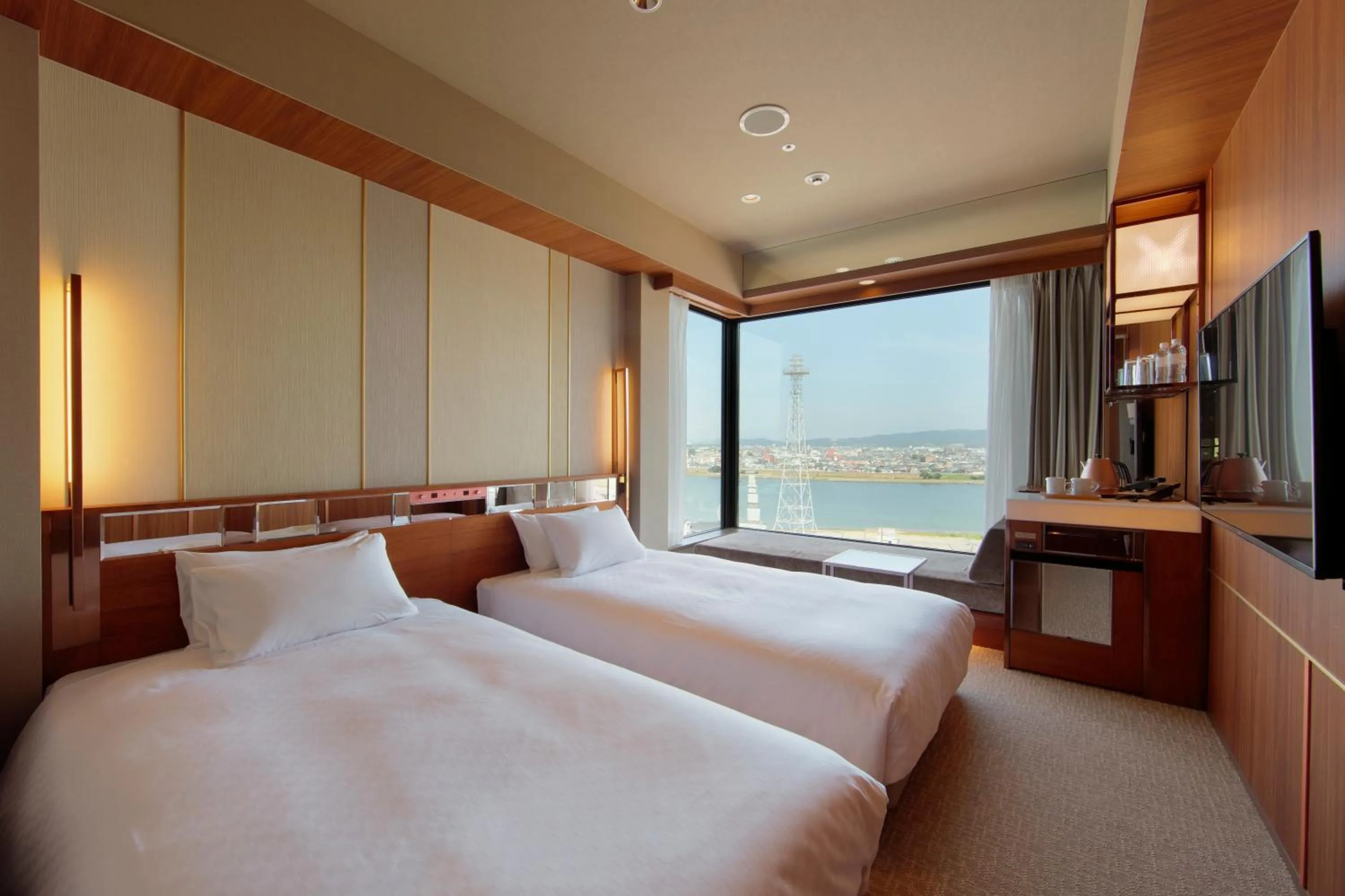 Photo of the whole room, Bed in Candeo Hotels Nankai Wakayama