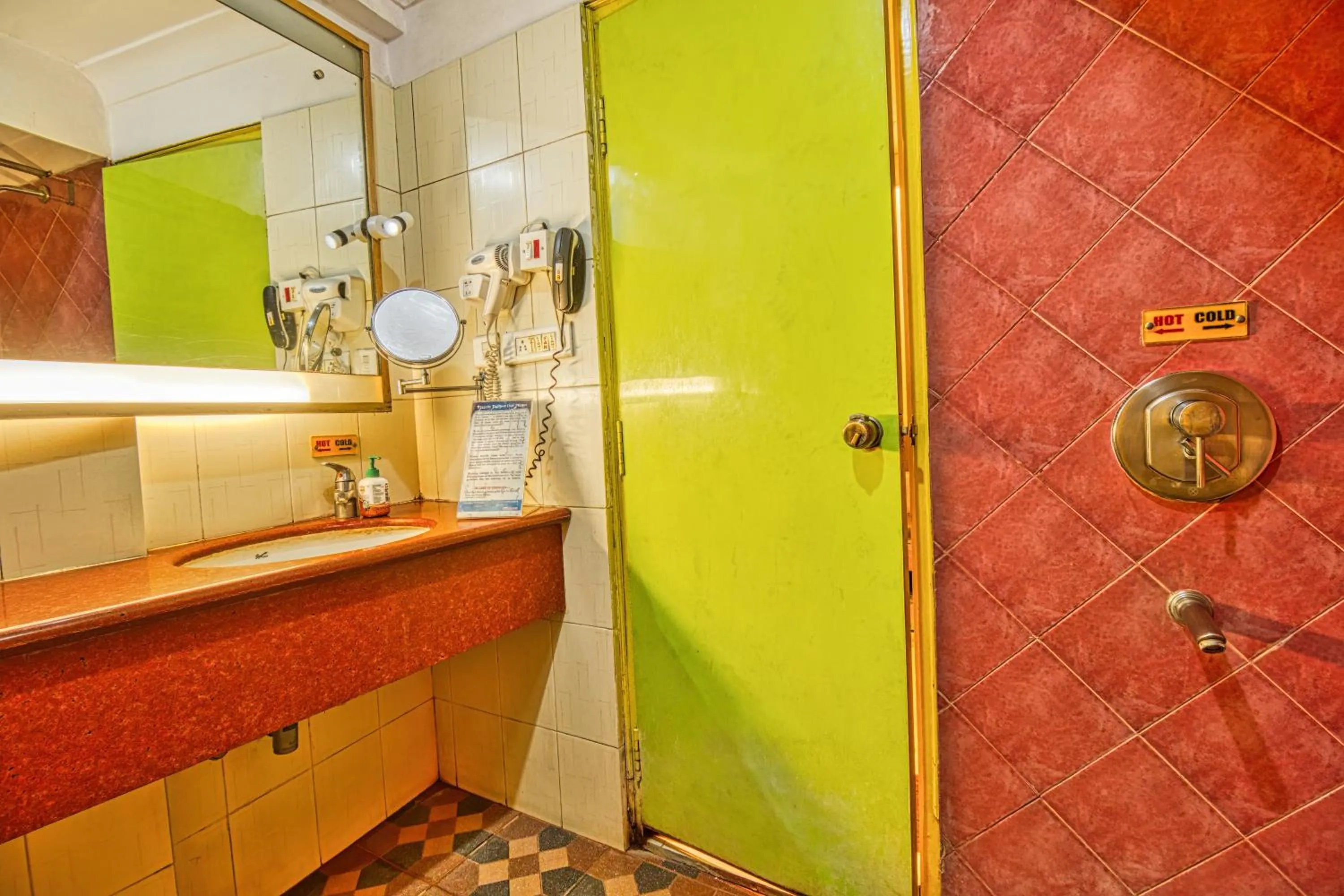 Bathroom in Parklane Hotel