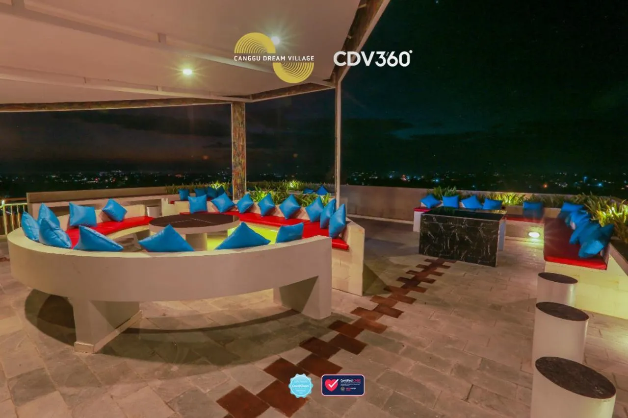 Lounge or bar in Canggu Dream Village Hotel and Suites