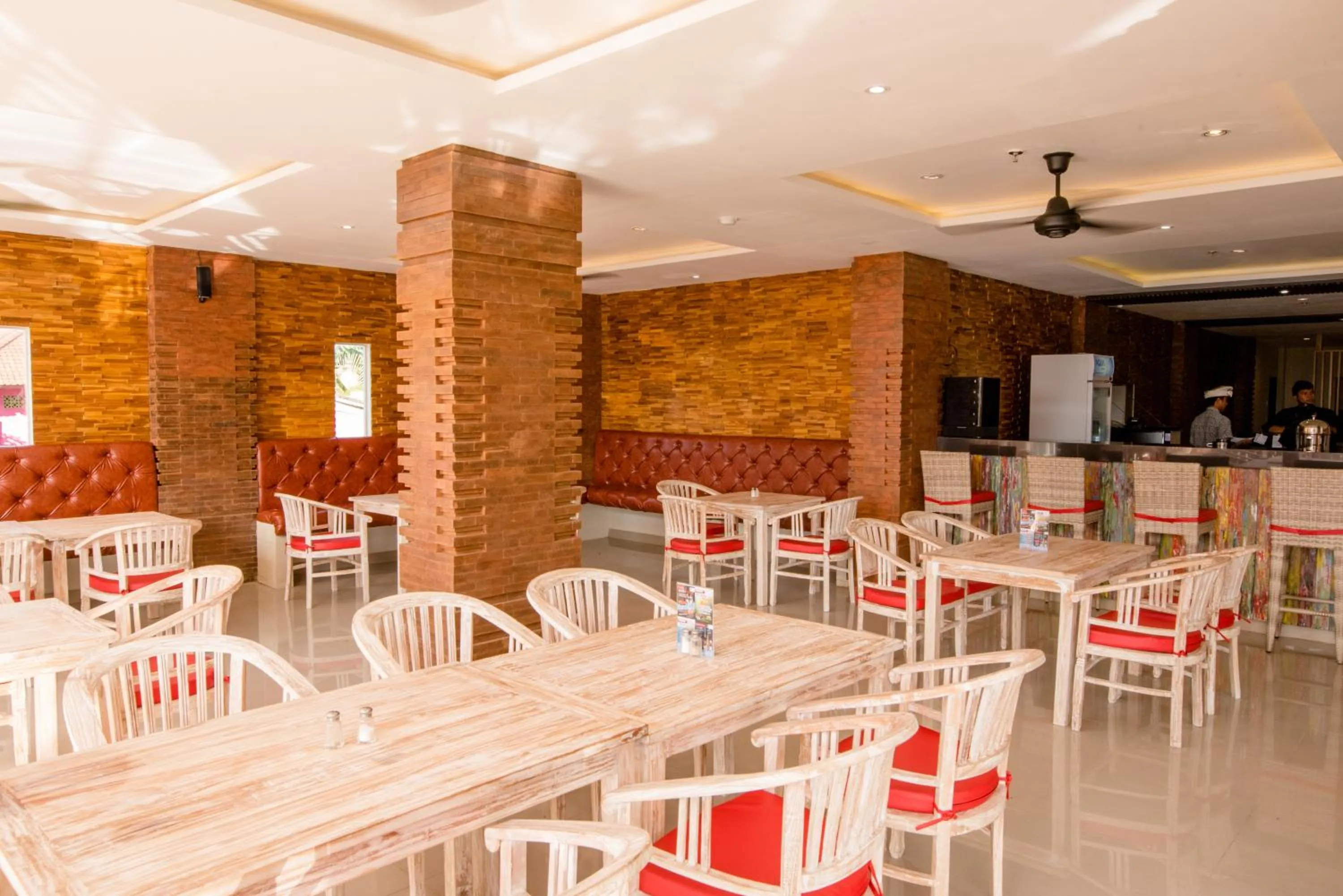 Restaurant/places to eat in Canggu Dream Village Hotel and Suites