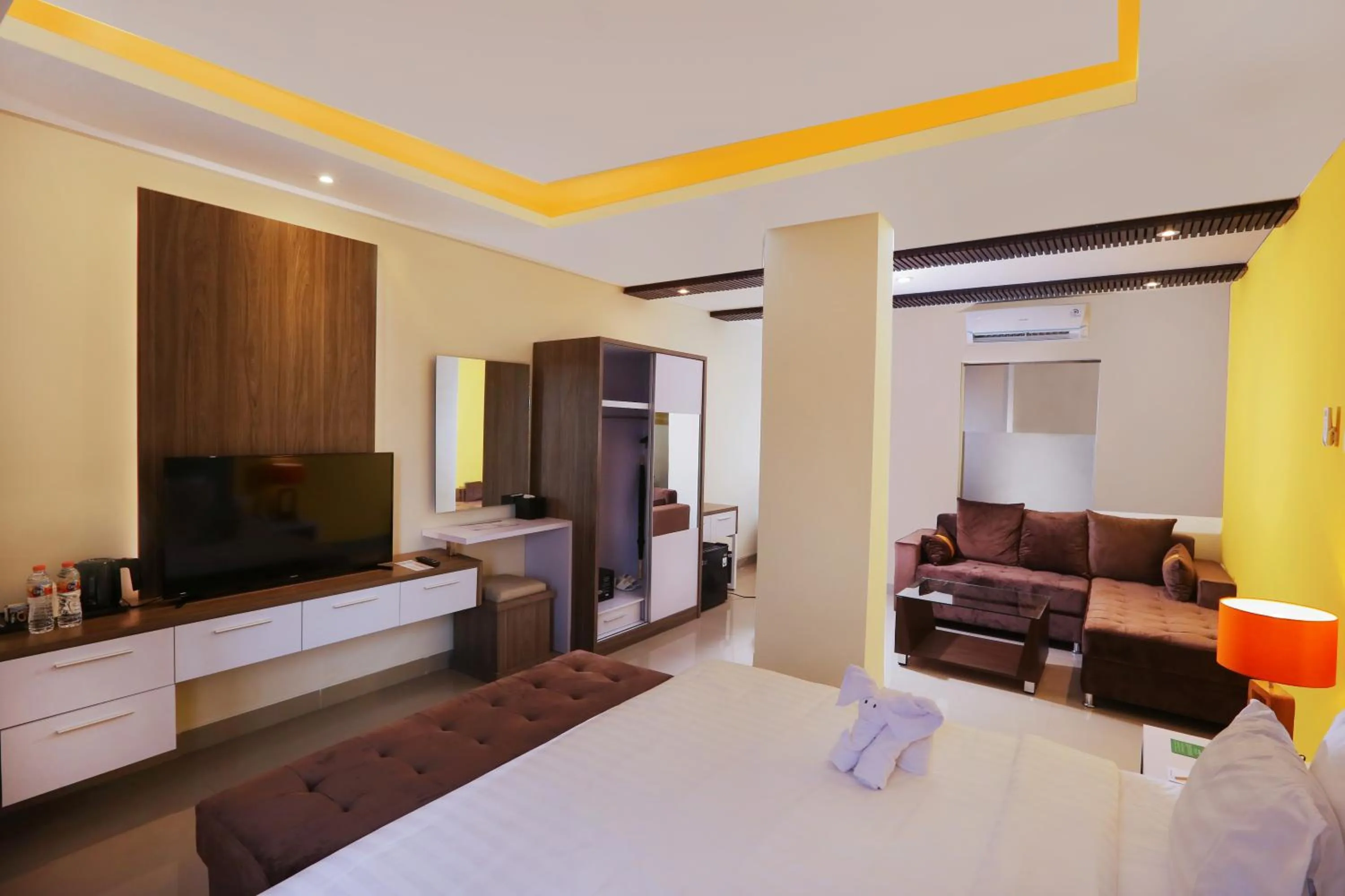 Photo of the whole room, Bed in Canggu Dream Village Hotel and Suites