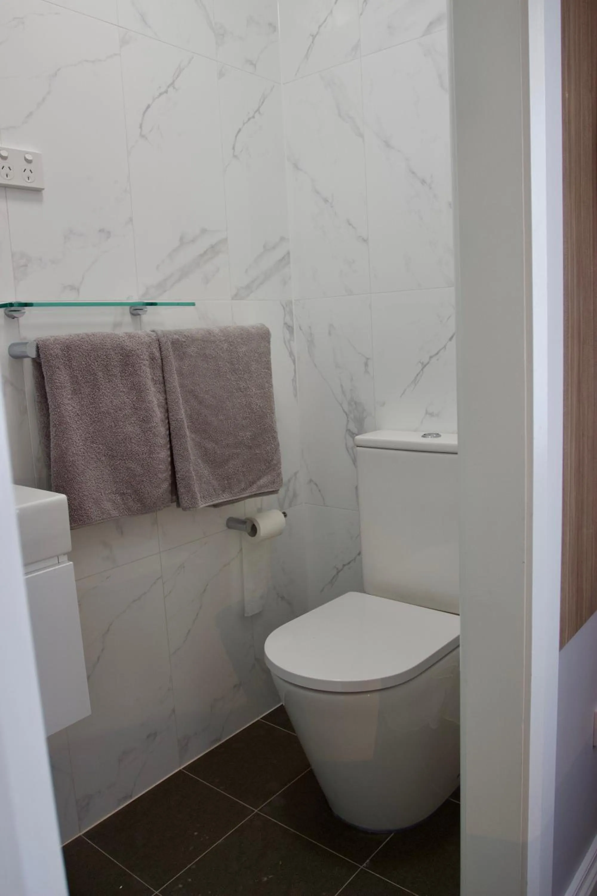 Bathroom in Carnarvon Lodge Kirribilli, Sydney