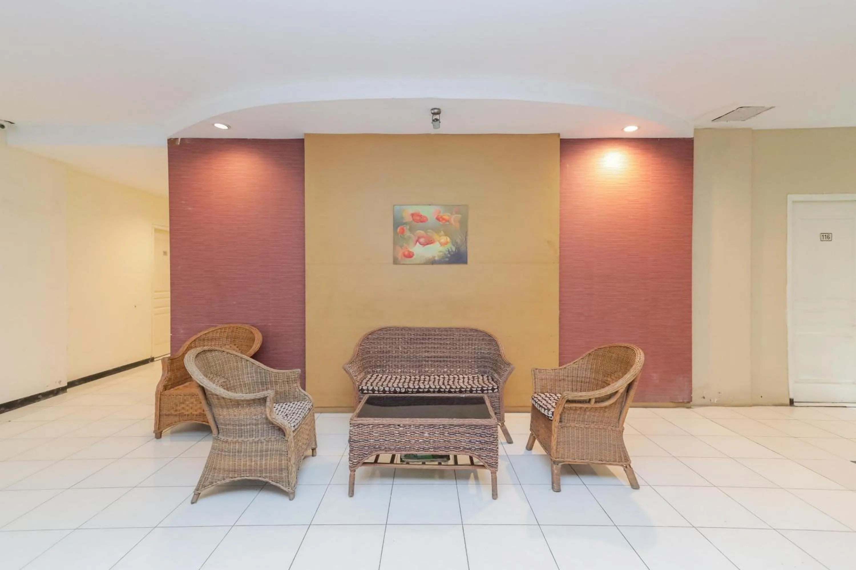 Seating area in RedDoorz near Gubeng Station Surabaya