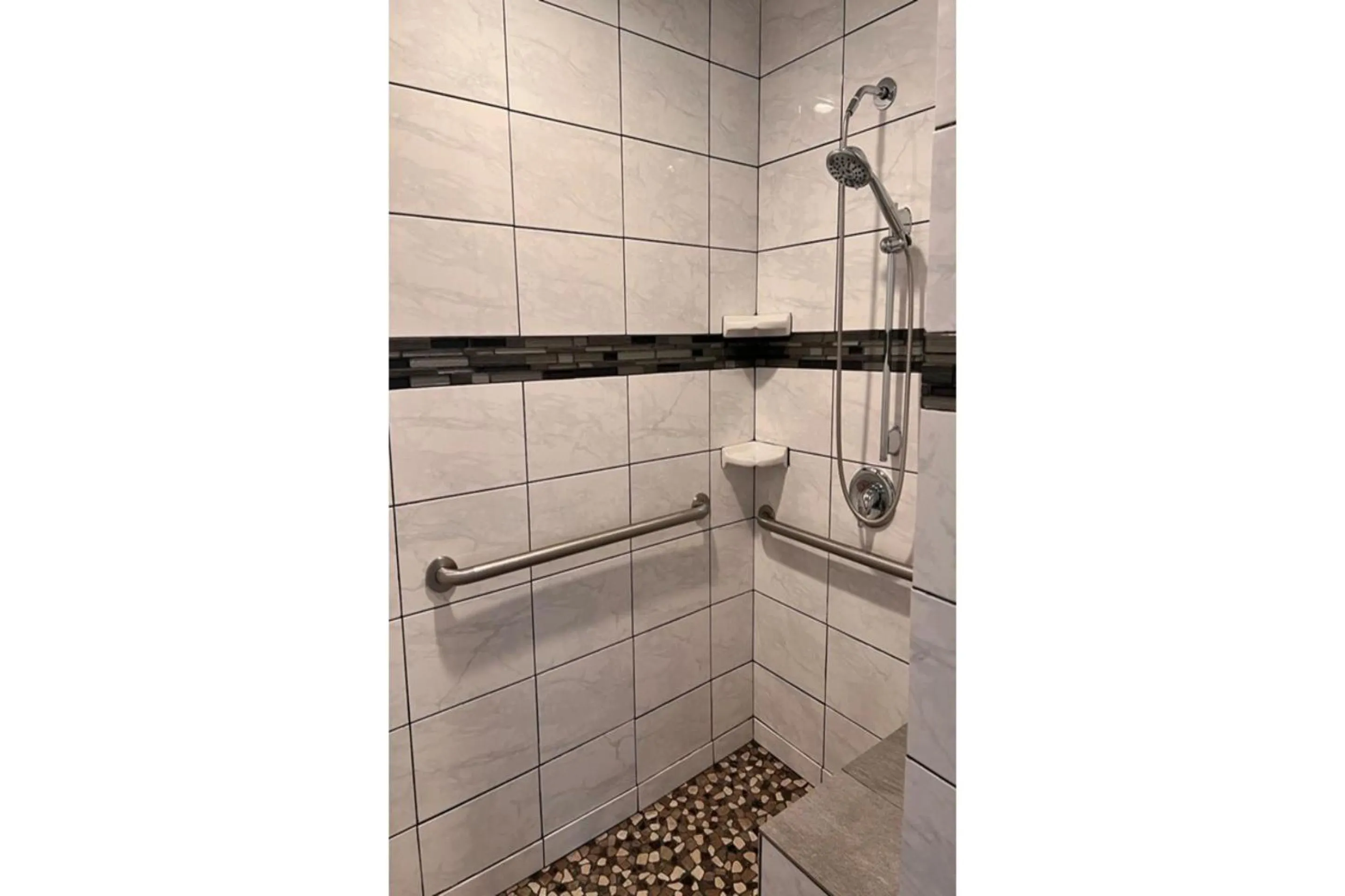 Bathroom in Islander Motel Santa Cruz CA