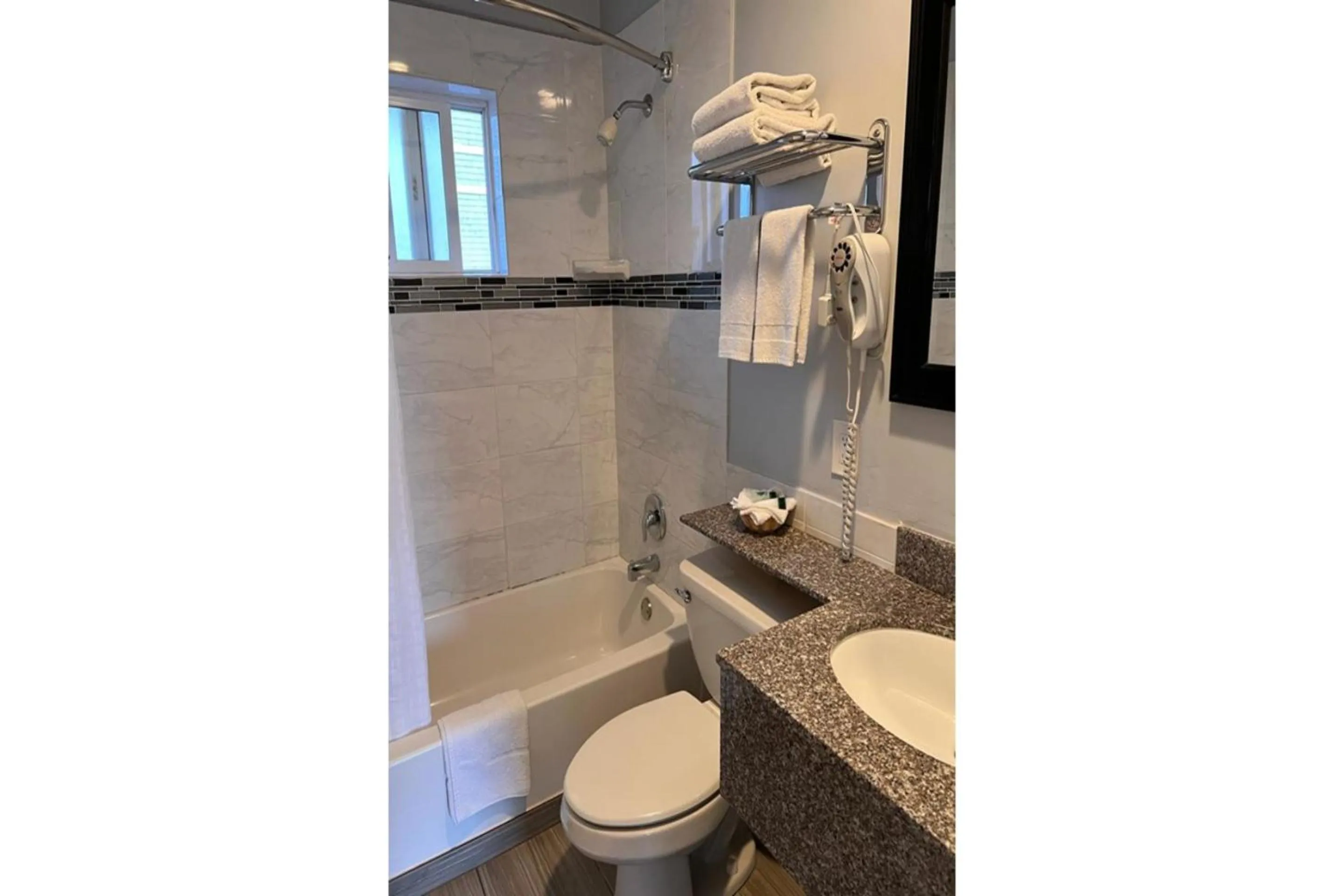 Bathroom in Islander Motel Santa Cruz CA