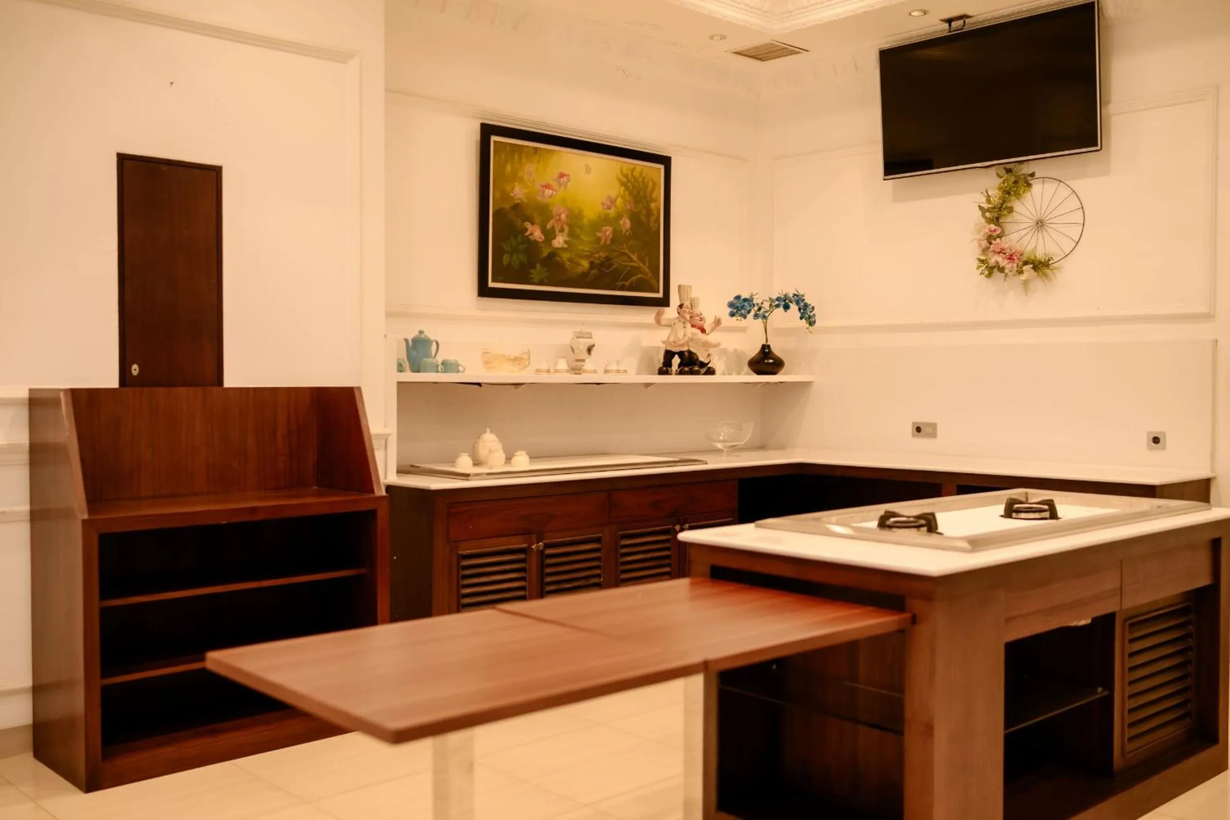 Restaurant/places to eat in Beth Kasegaran Theresia