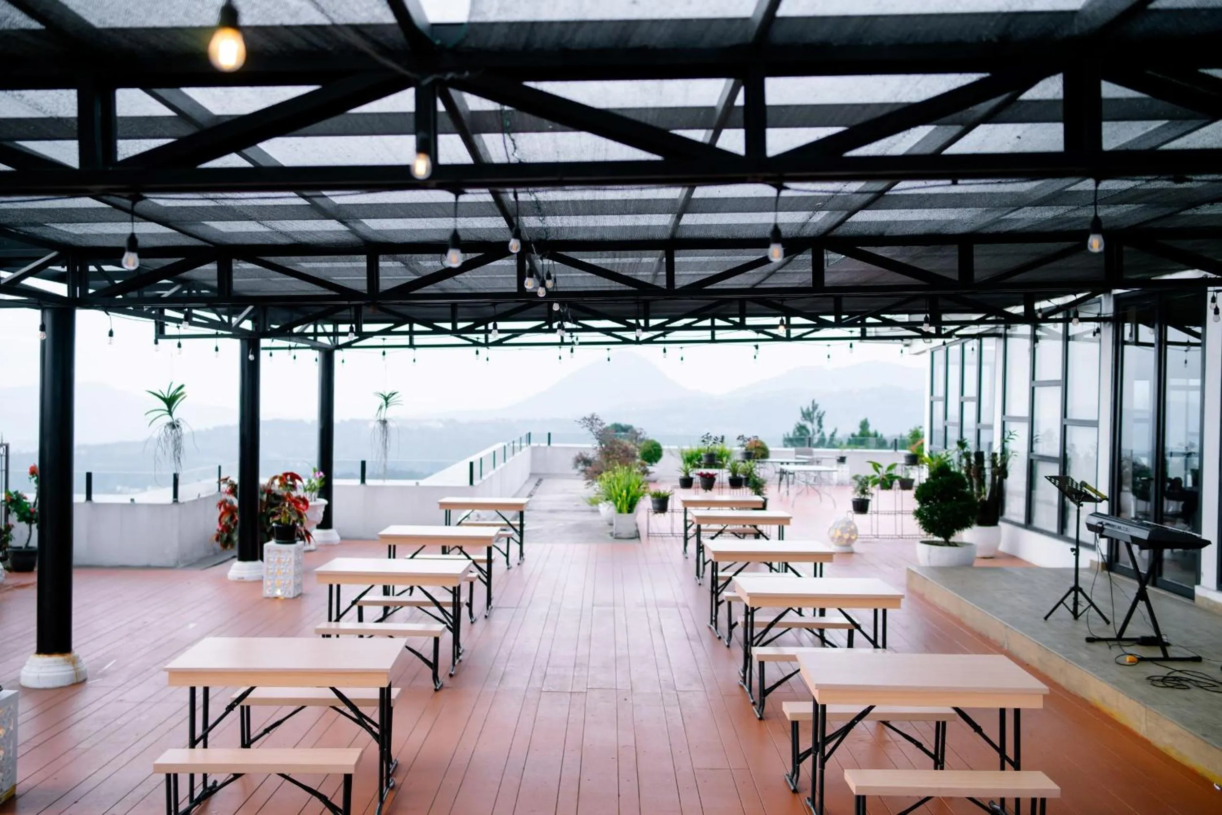 Restaurant/places to eat in Beth Kasegaran Theresia