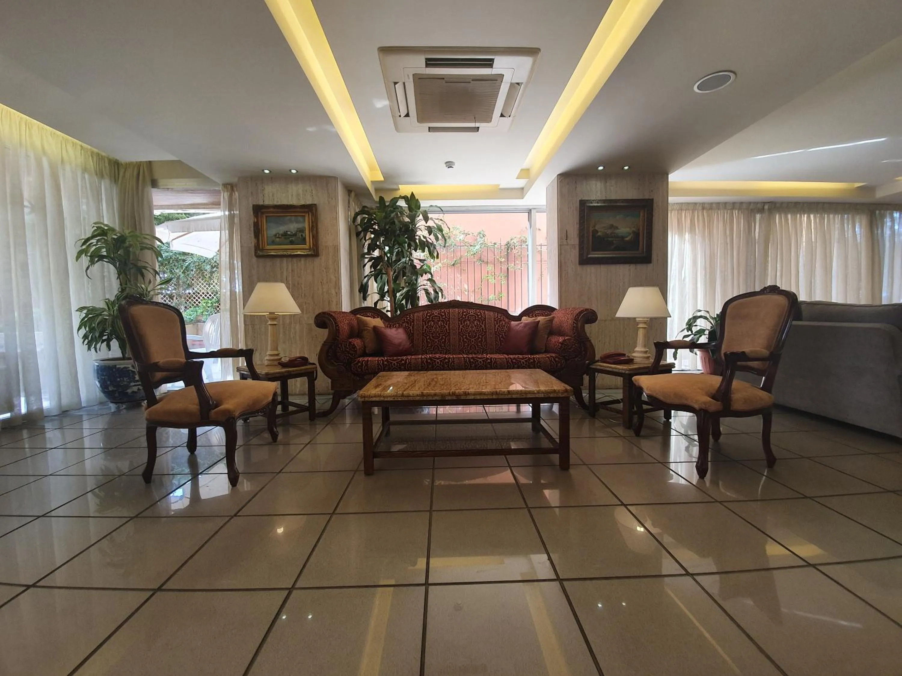 Facade/entrance in Holiday Home Suites