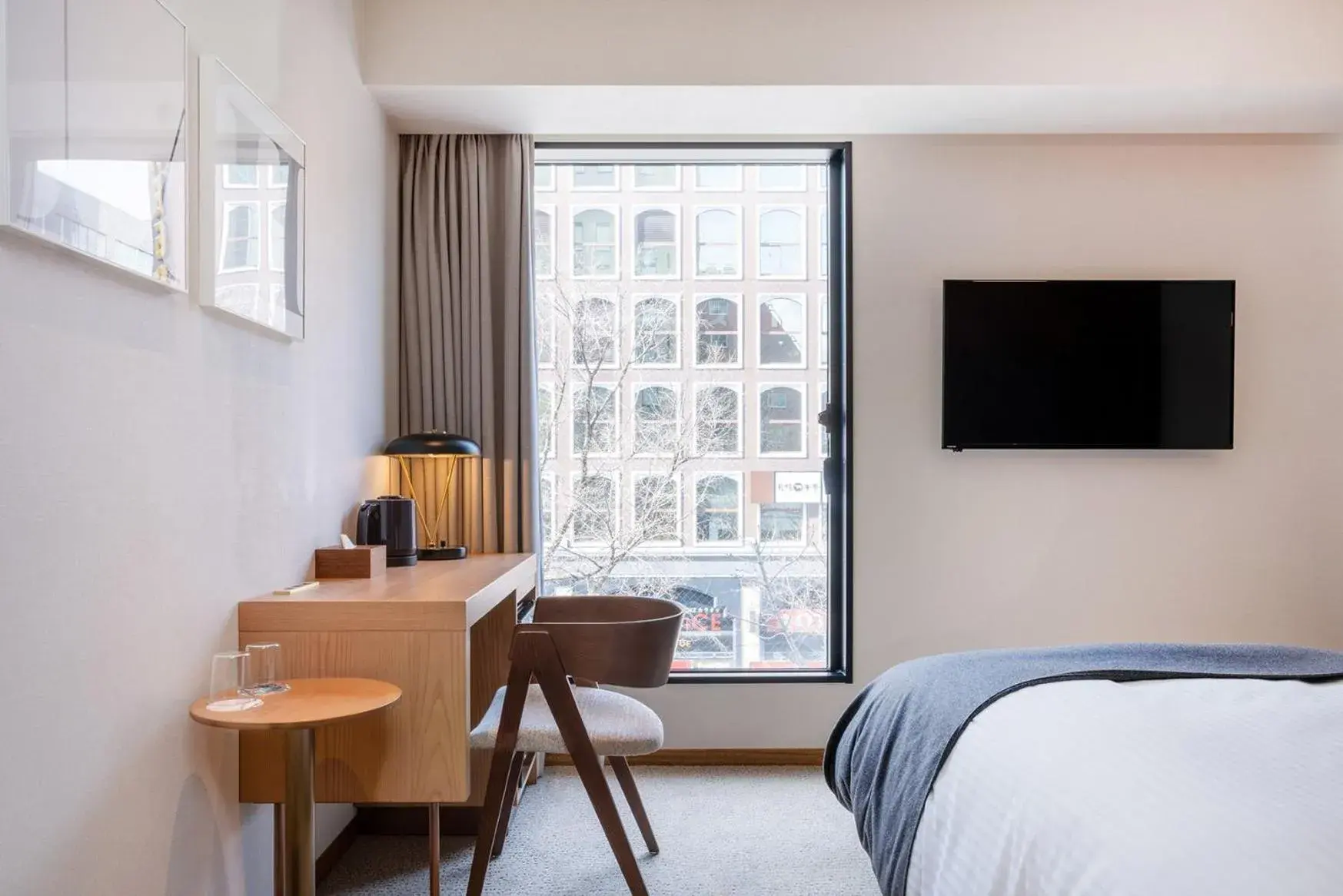 Superior Twin Room with Tram & City view in THE KNOT SAPPORO Superior Twin Room with Tram & City view in THE KNOT SAPPORO