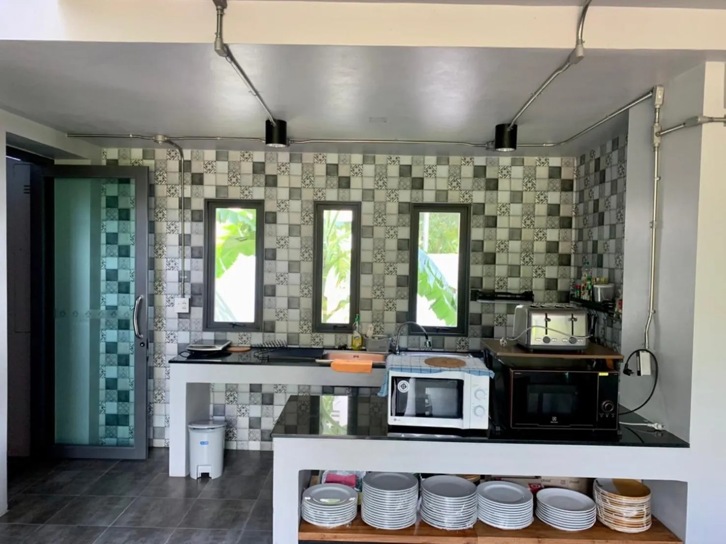Kitchen or kitchenette in Atom Phuket Hotel