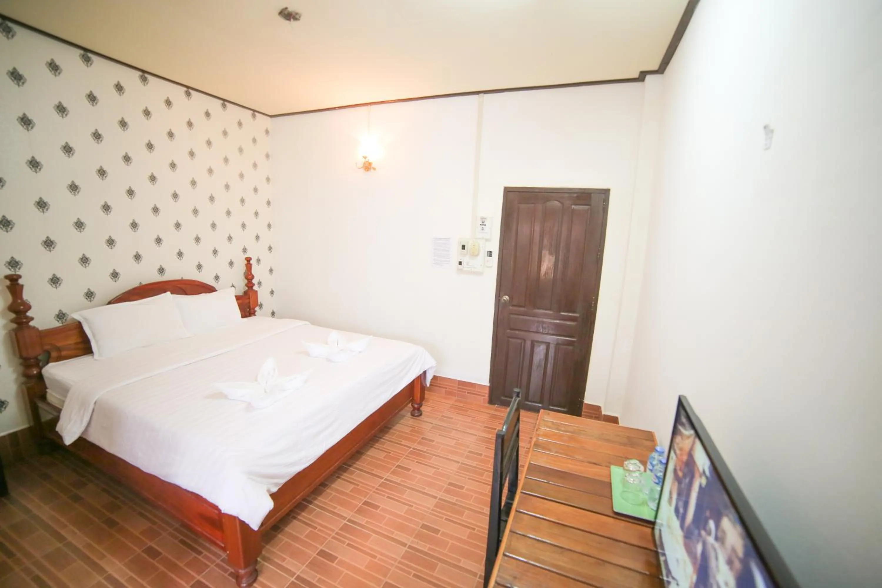 Photo of the whole room, Bed in Maylay Guesthouse