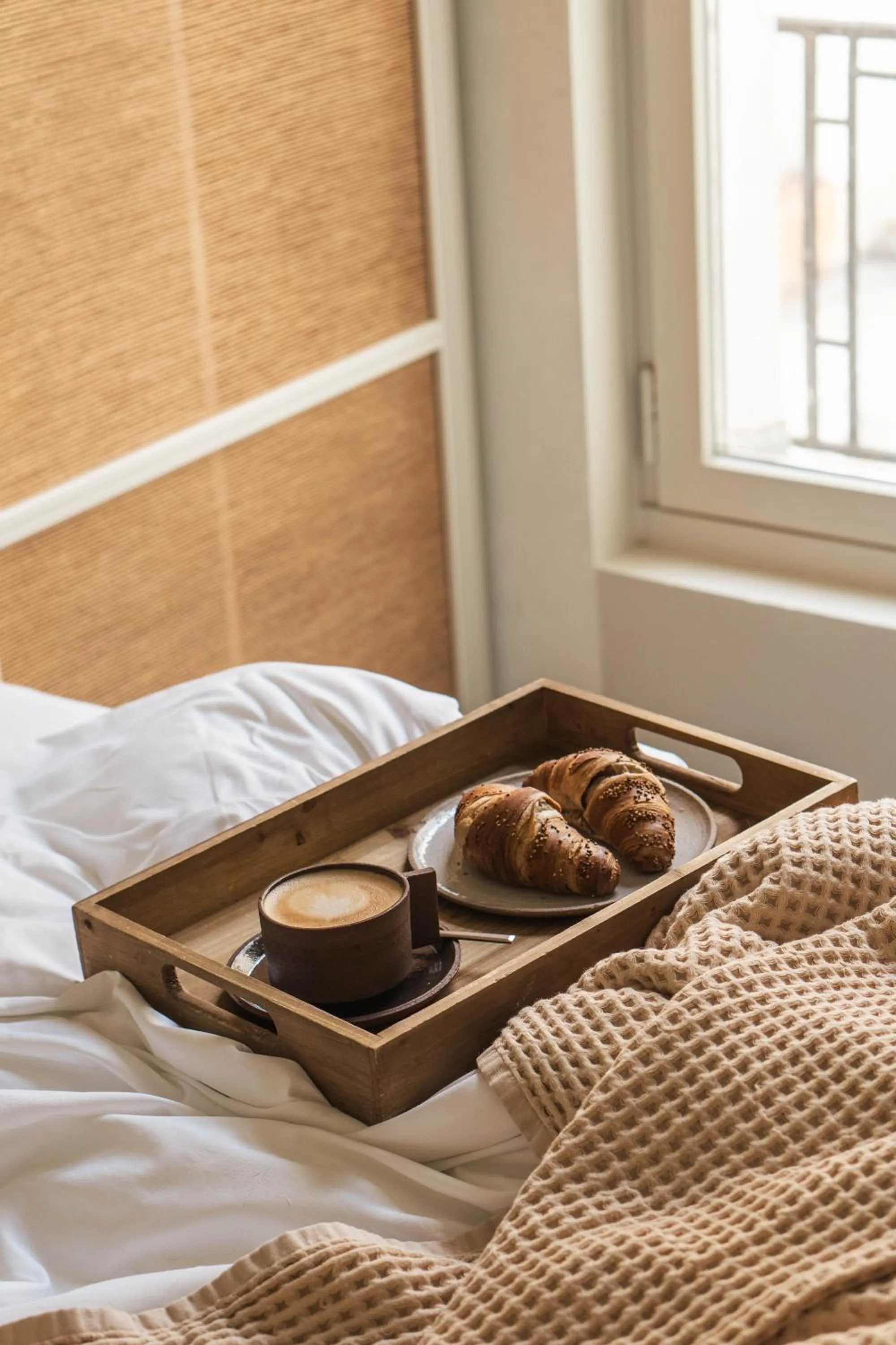 Bed in HOY Paris - Yoga Hotel