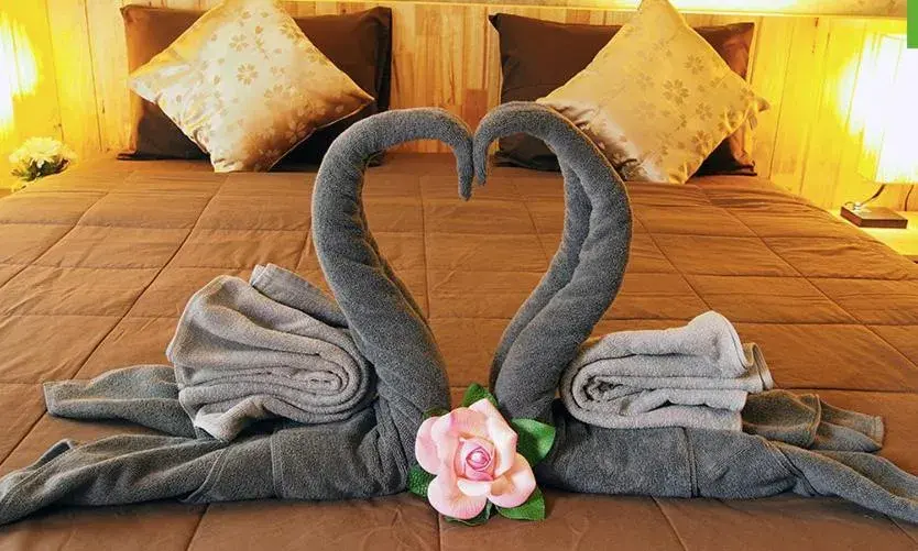 Deluxe Double Room with Bath in Paradise Land Resort Deluxe Double Room with Bath in Paradise Land Resort