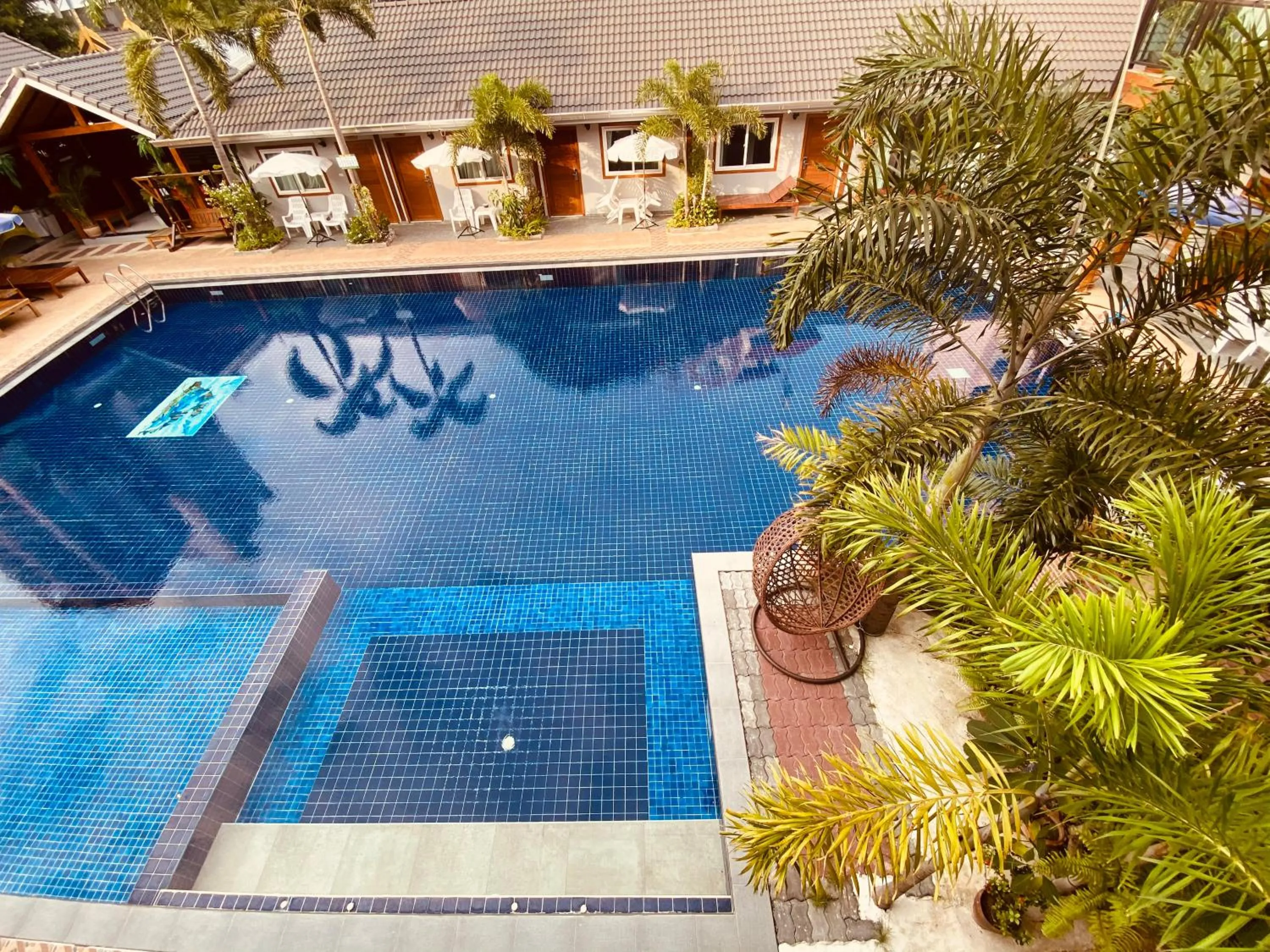 Paradise Land Resort