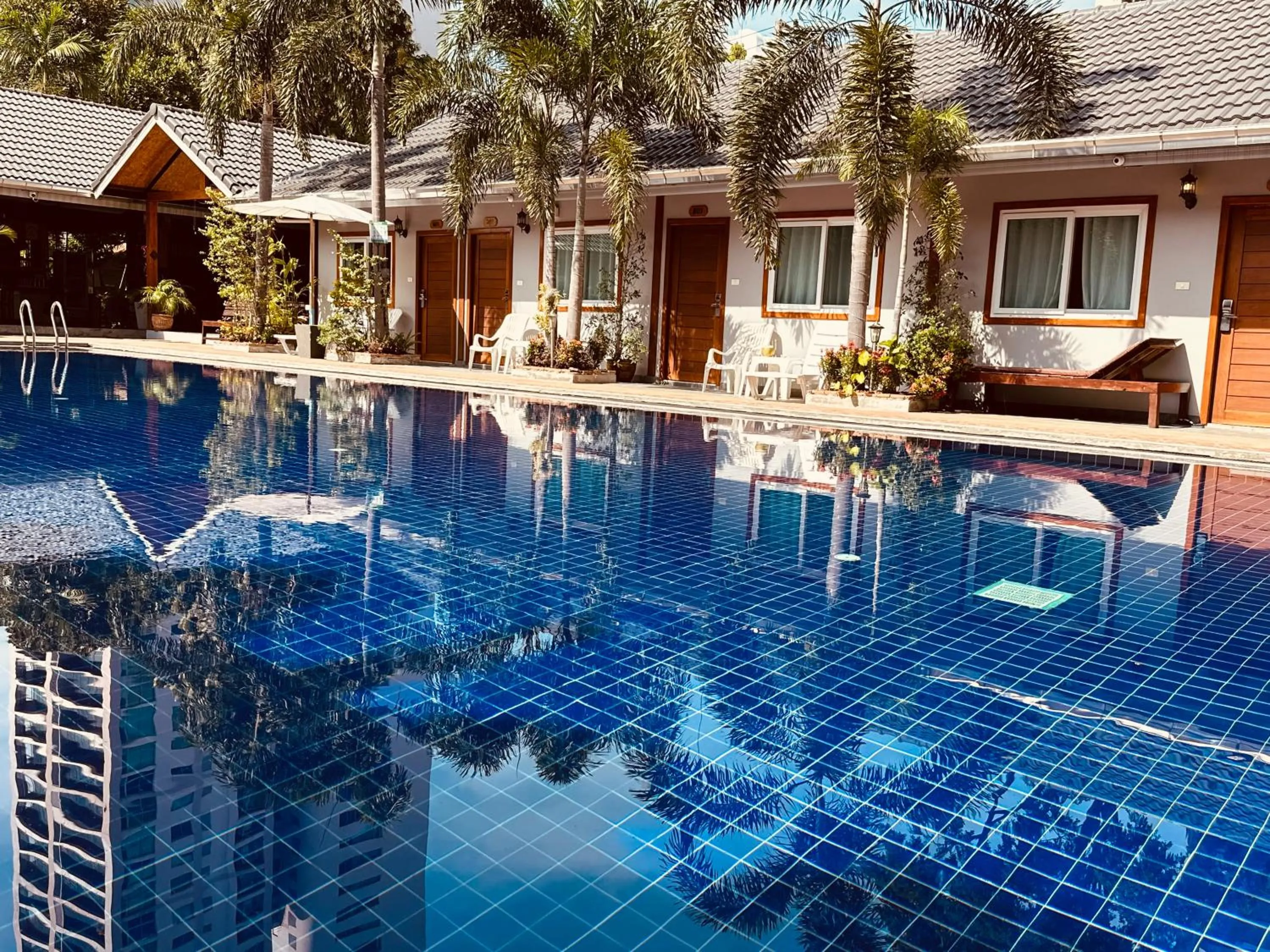 Paradise Land Resort