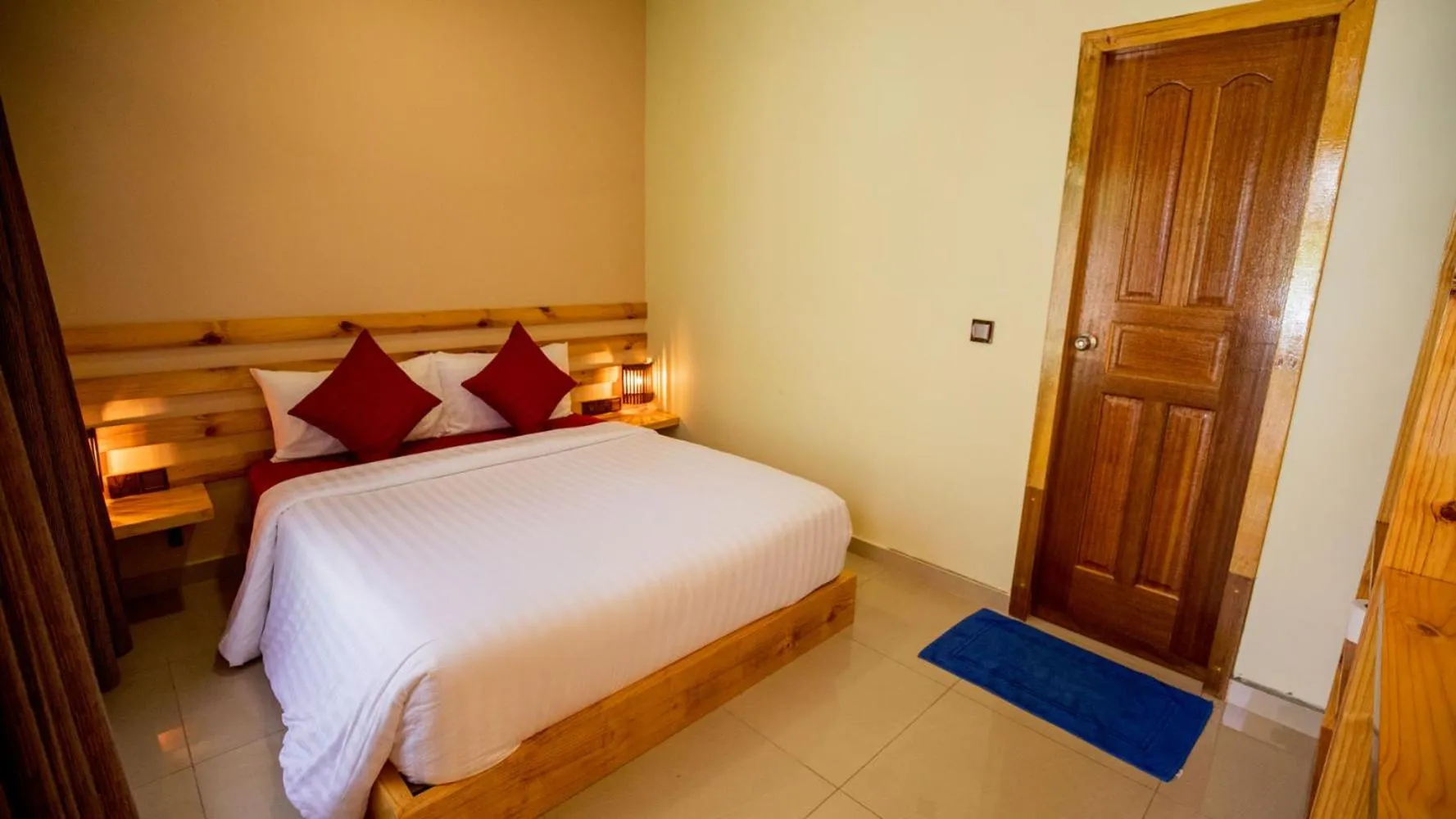 Bed in Endheri Sunset Dhangethi