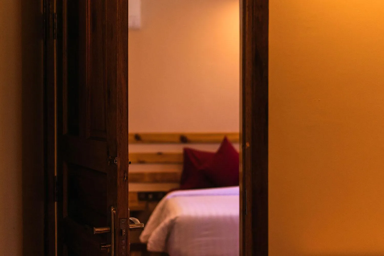 Bed in Endheri Sunset Dhangethi